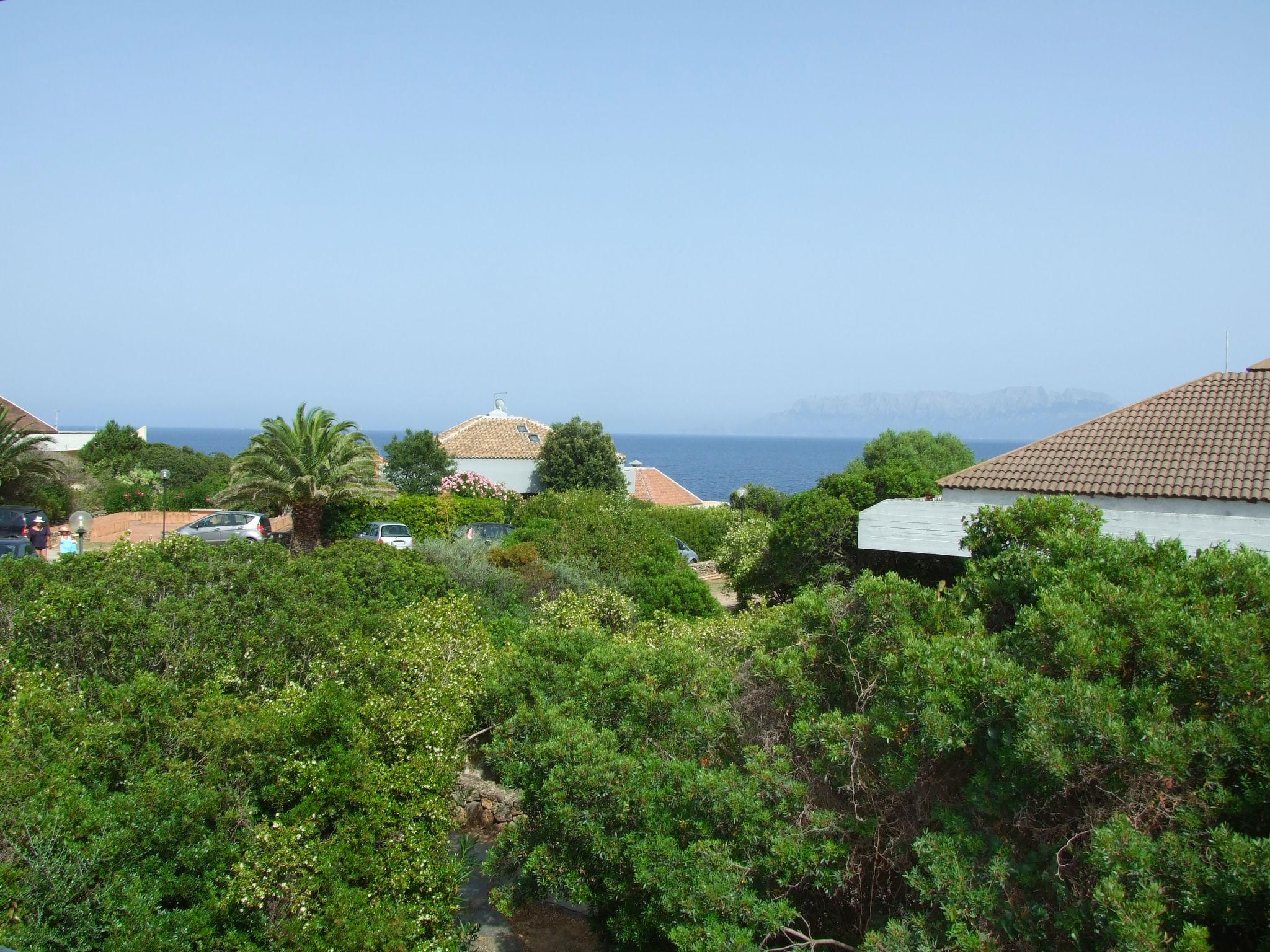 Photo 26 - Appartement de 1 chambre à Golfo Aranci avec jardin et vues à la mer