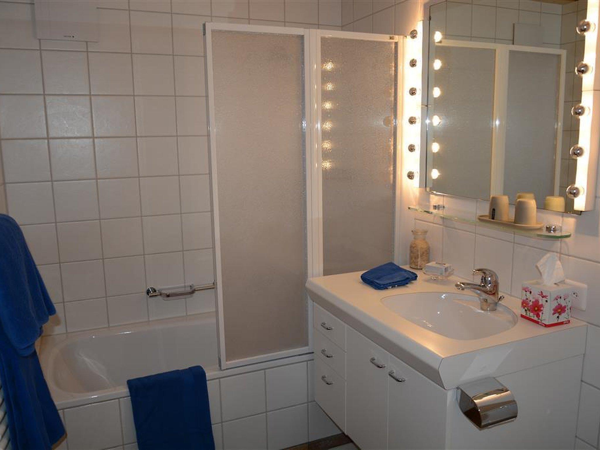 Photo 21 - 2 bedroom Apartment in Saanen