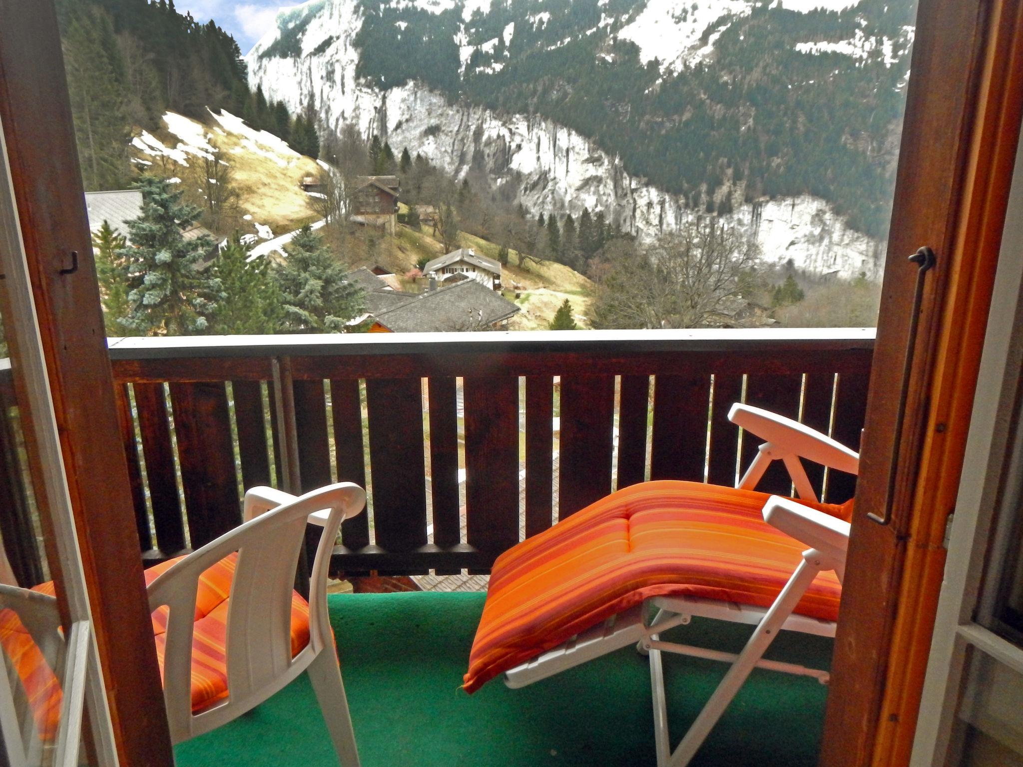 Photo 14 - Appartement de 2 chambres à Lauterbrunnen avec vues sur la montagne