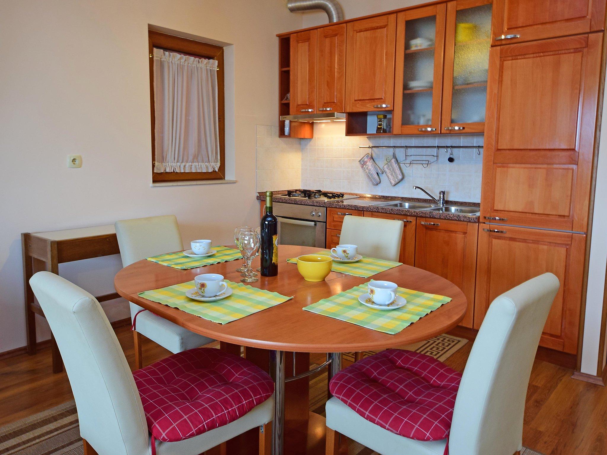 Photo 4 - 1 bedroom Apartment in Dubrovnik with swimming pool and sea view