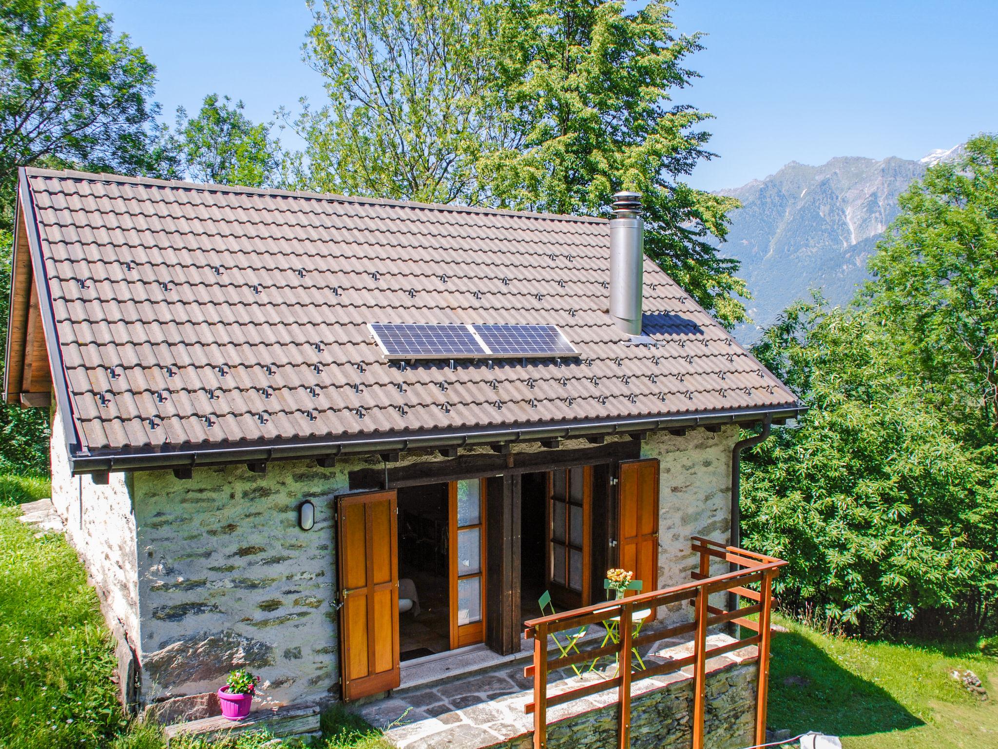 Foto 1 - Haus mit 1 Schlafzimmer in Acquarossa mit terrasse und blick auf die berge