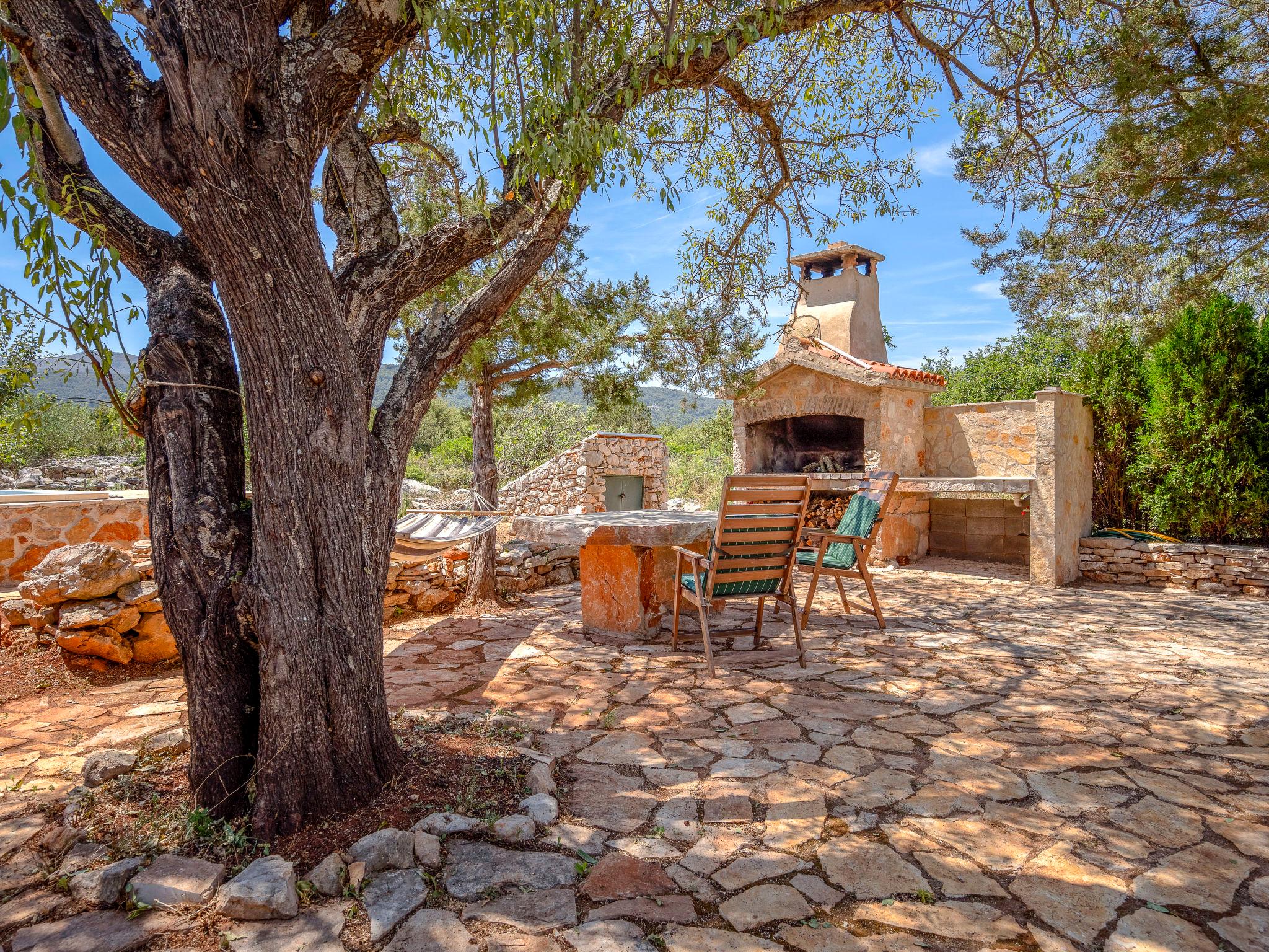 Foto 18 - Casa a Stari Grad con piscina privata e vista mare