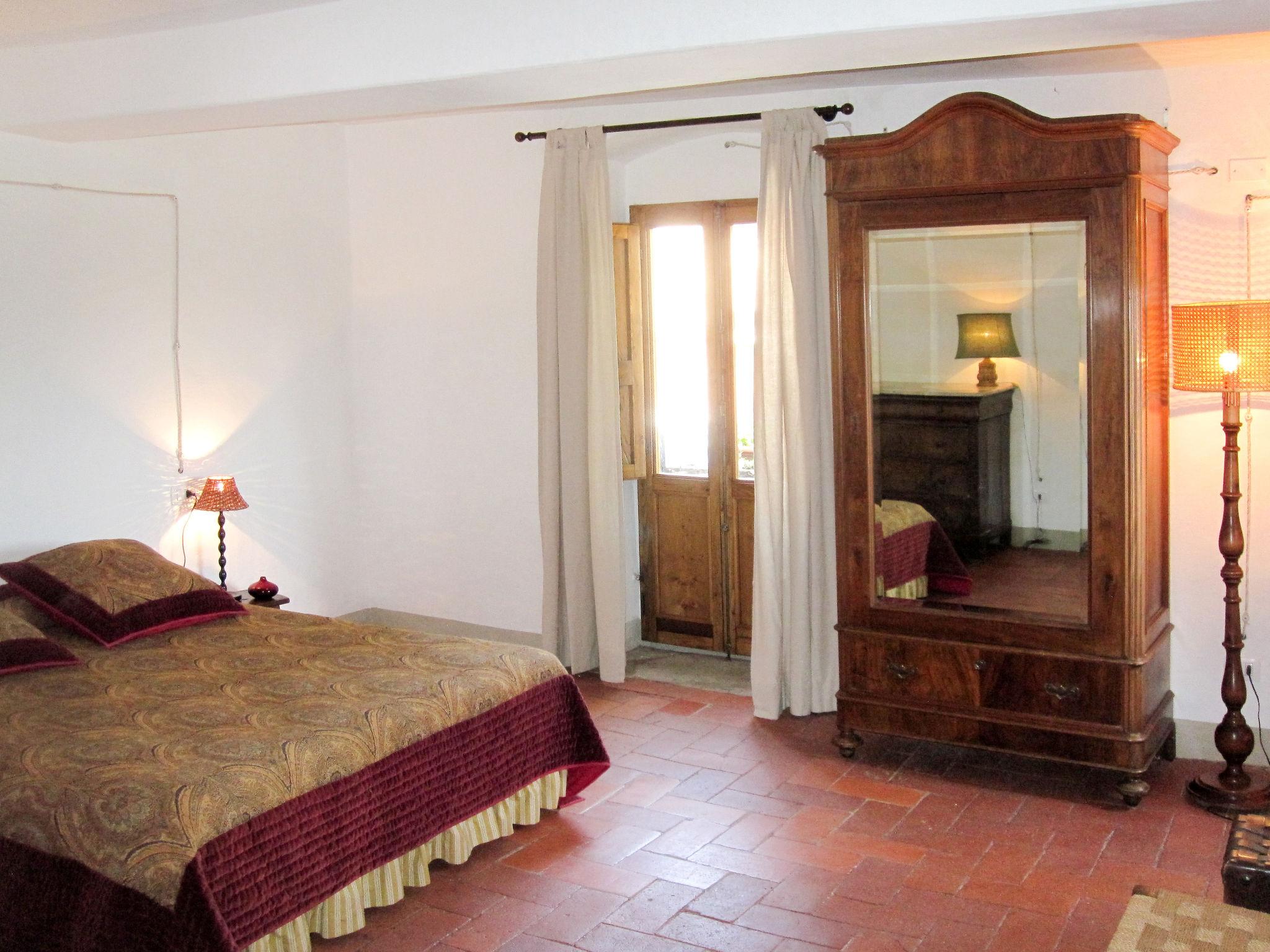 Photo 6 - 2 bedroom House in Castelfranco Piandiscò with swimming pool and garden