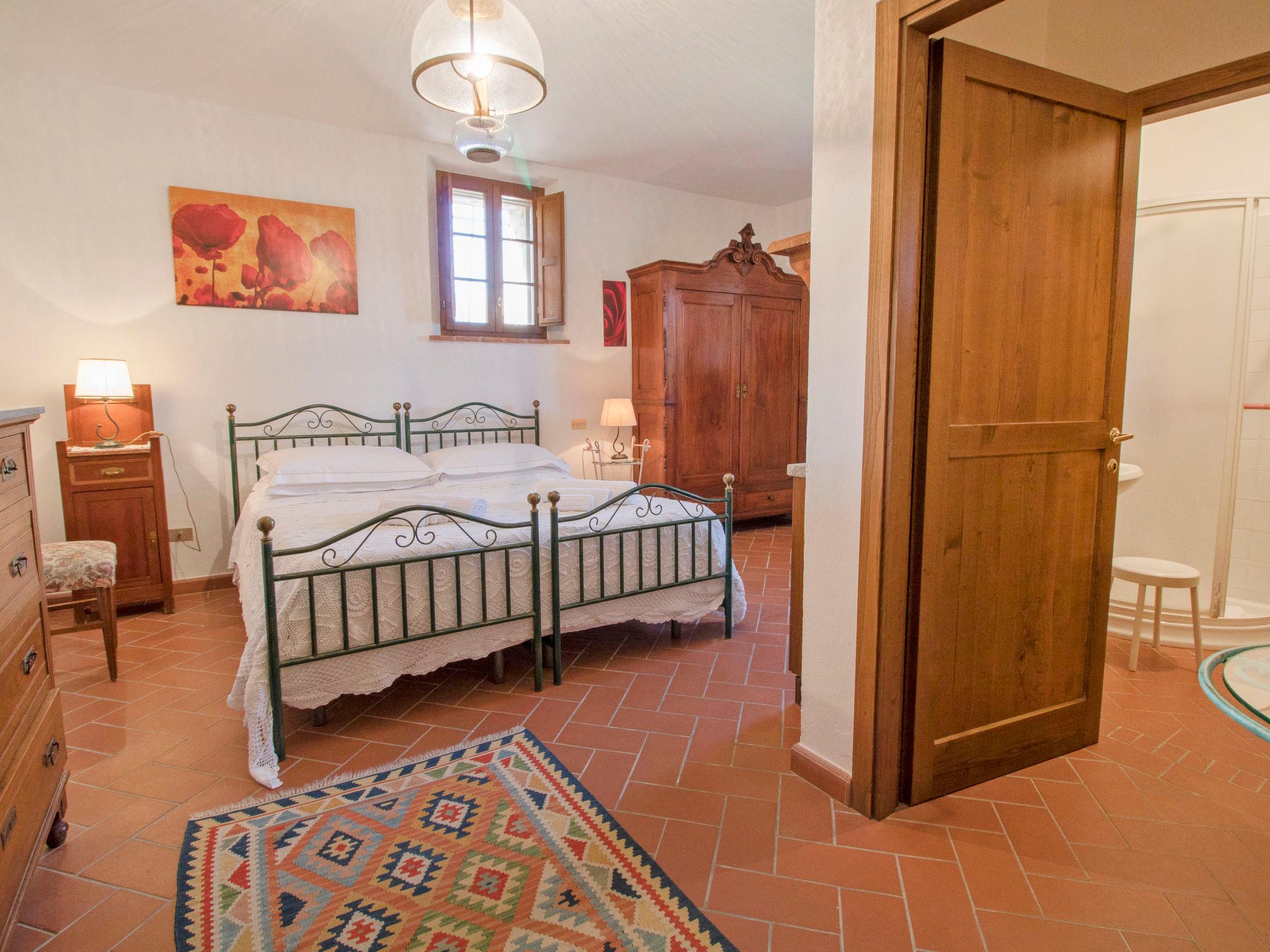 Photo 19 - 2 bedroom Apartment in Rapolano Terme with swimming pool and garden