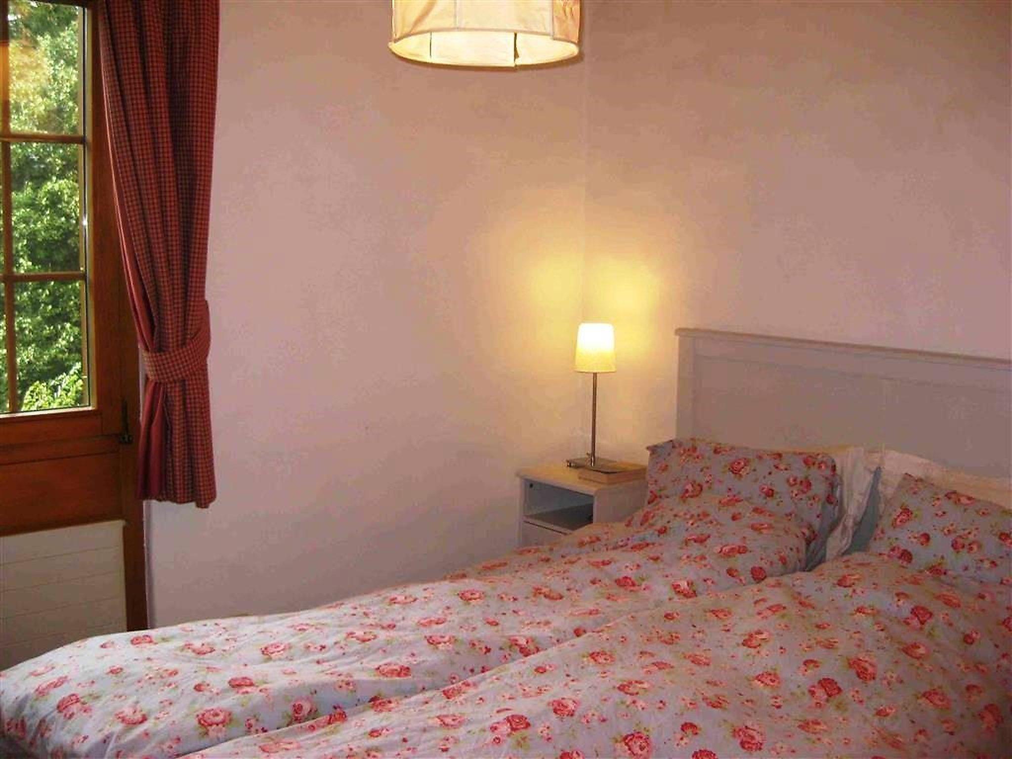 Foto 12 - Apartment mit 2 Schlafzimmern in Saanen