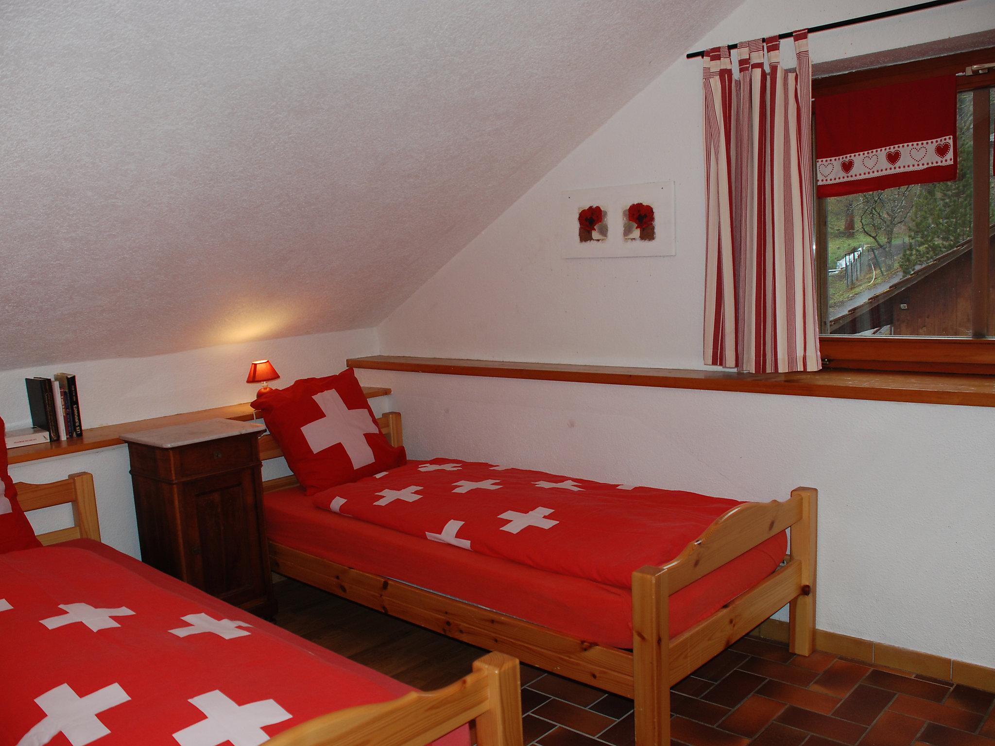 Foto 8 - Appartamento con 4 camere da letto a Clos du Doubs con giardino