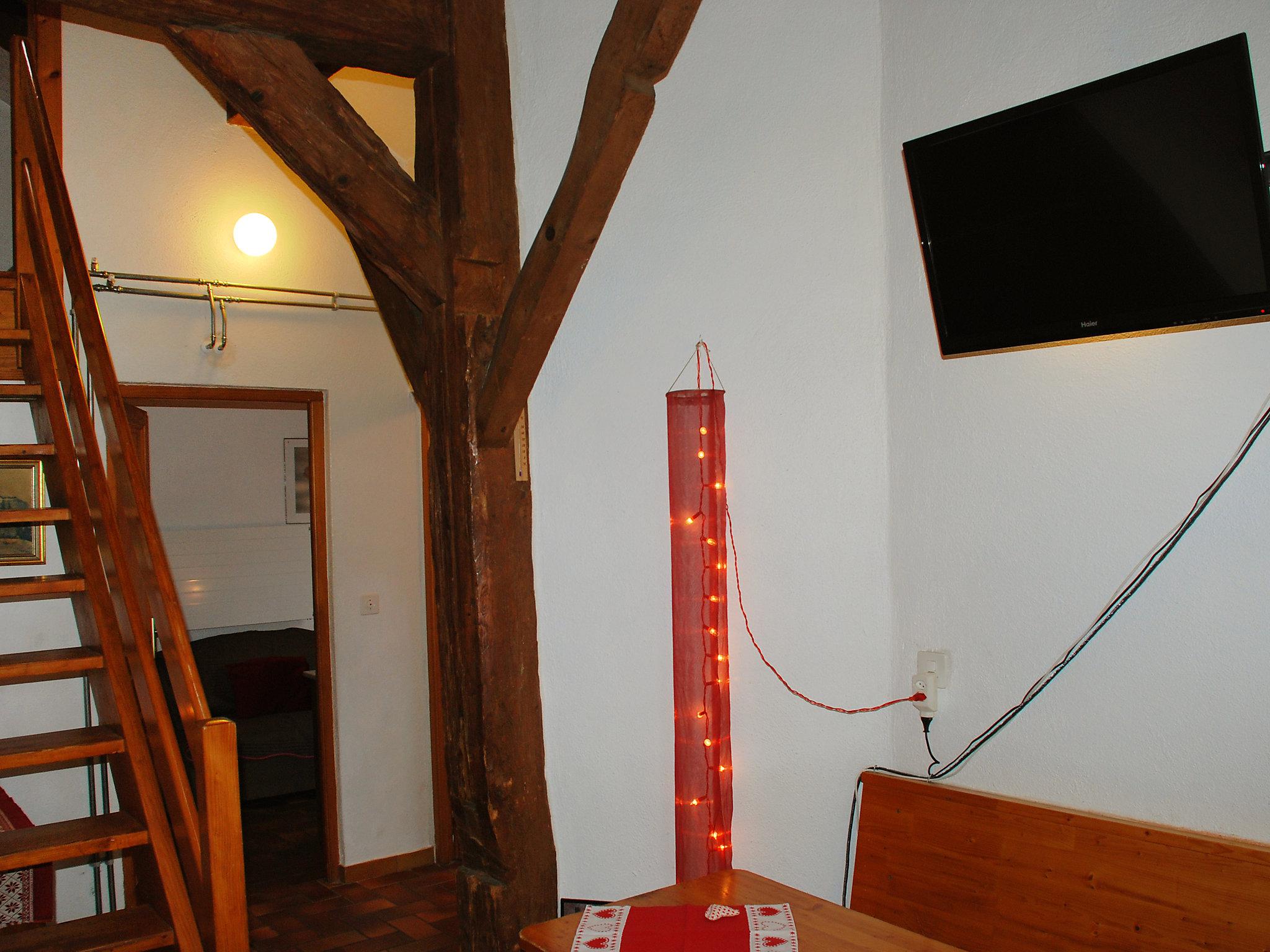 Photo 12 - 4 bedroom Apartment in Clos du Doubs with garden