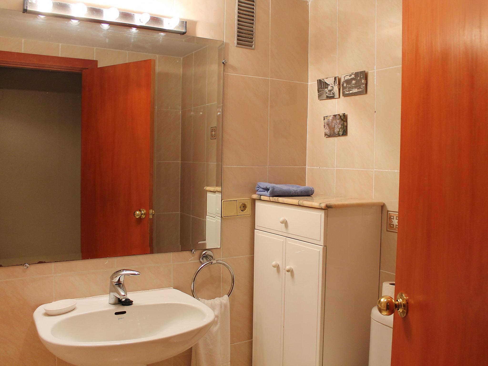 Foto 16 - Apartamento de 1 quarto em Benidorm com piscina e jardim