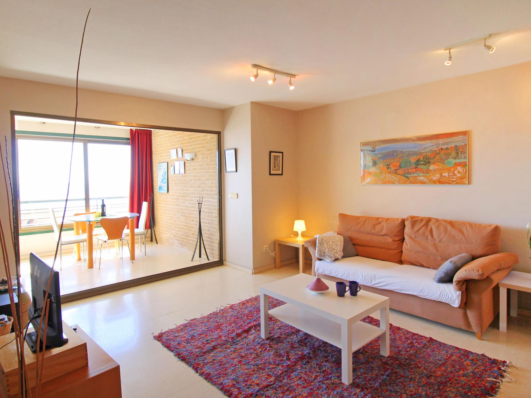 Foto 2 - Apartment mit 1 Schlafzimmer in Benidorm mit schwimmbad und blick aufs meer