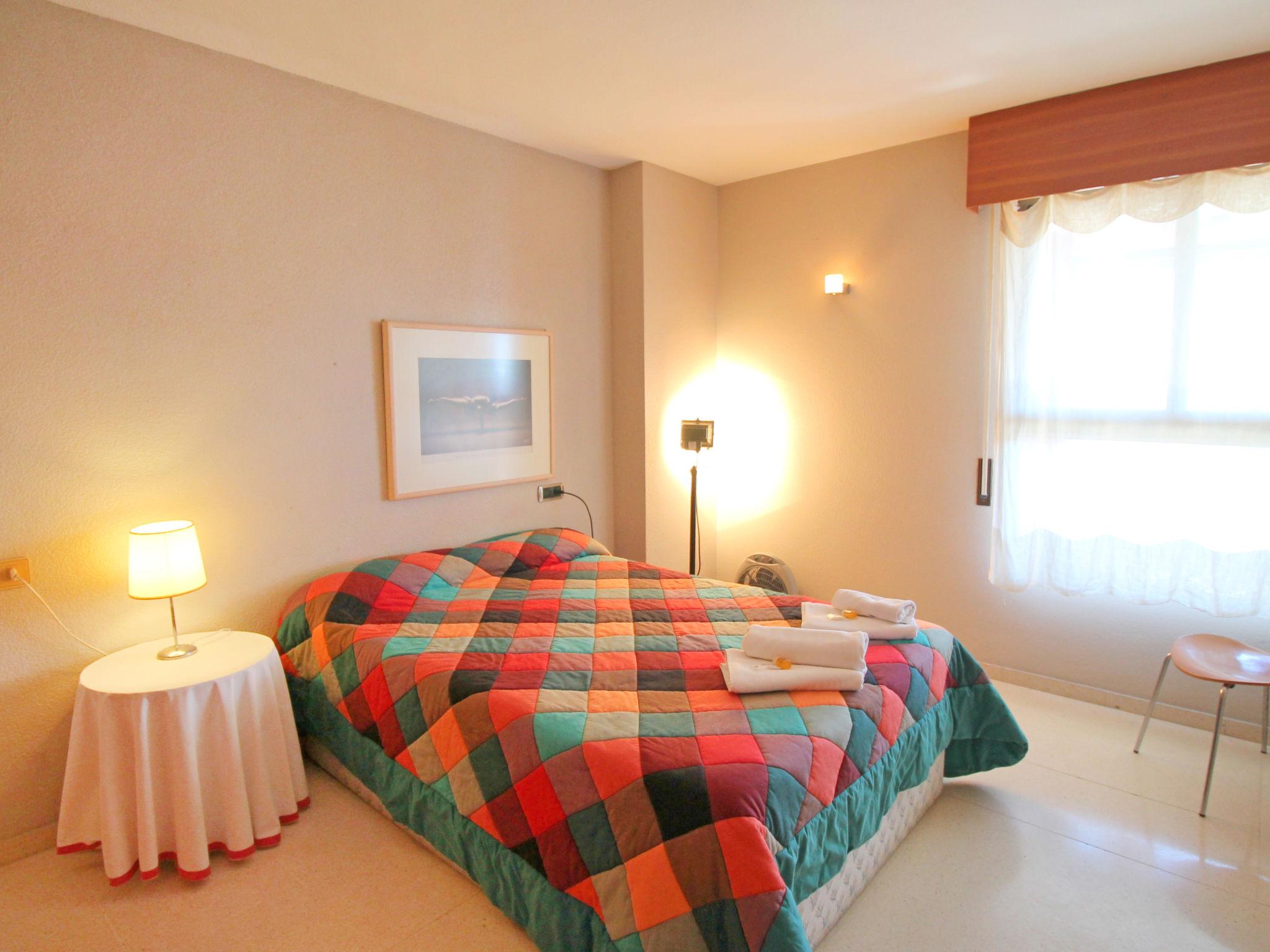 Foto 11 - Appartamento con 1 camera da letto a Benidorm con piscina e vista mare