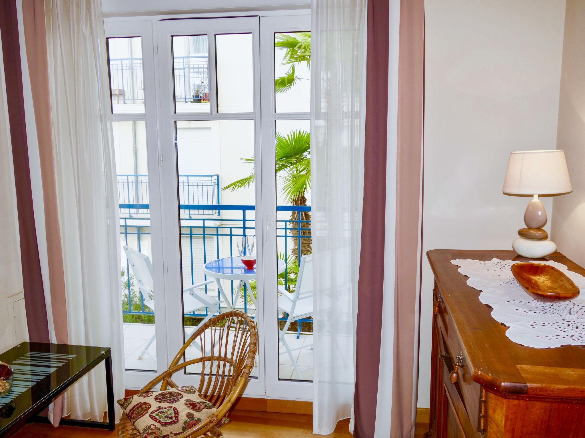 Foto 10 - Apartamento de 1 habitación en Arcachon con vistas al mar