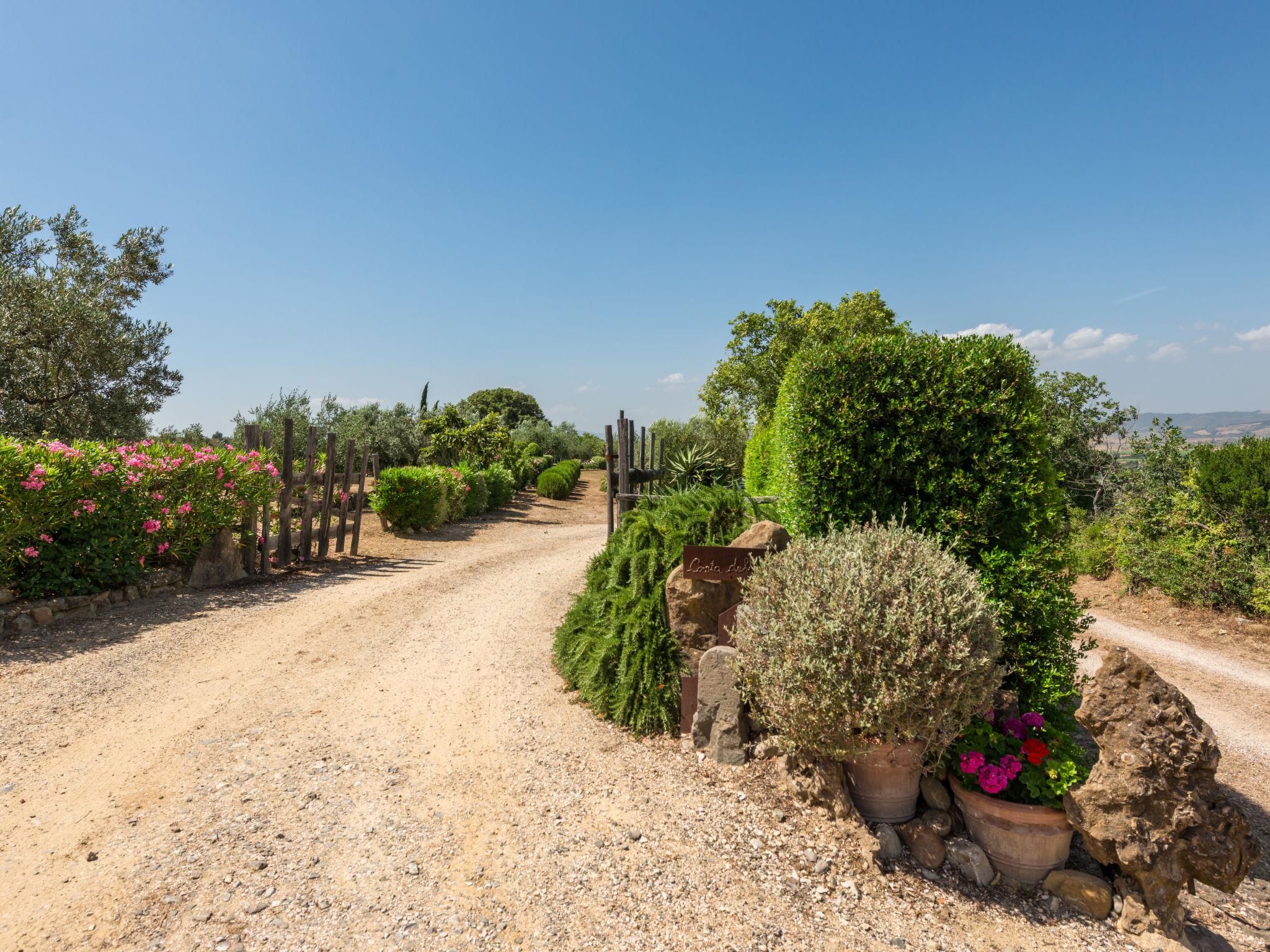 Photo 24 - 2 bedroom House in Scansano with private pool and garden