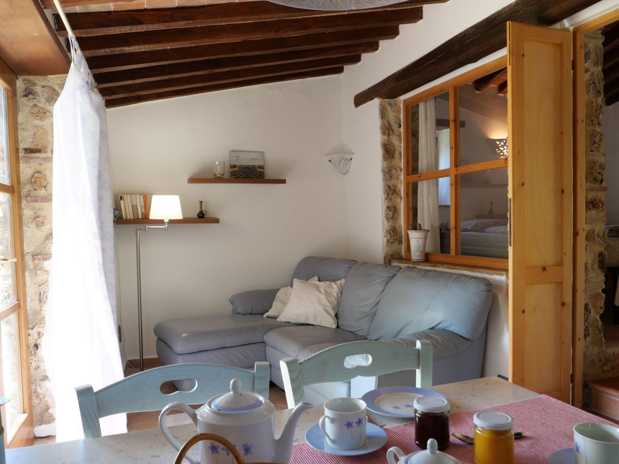 Foto 6 - Haus mit 1 Schlafzimmer in Montieri mit schwimmbad und garten