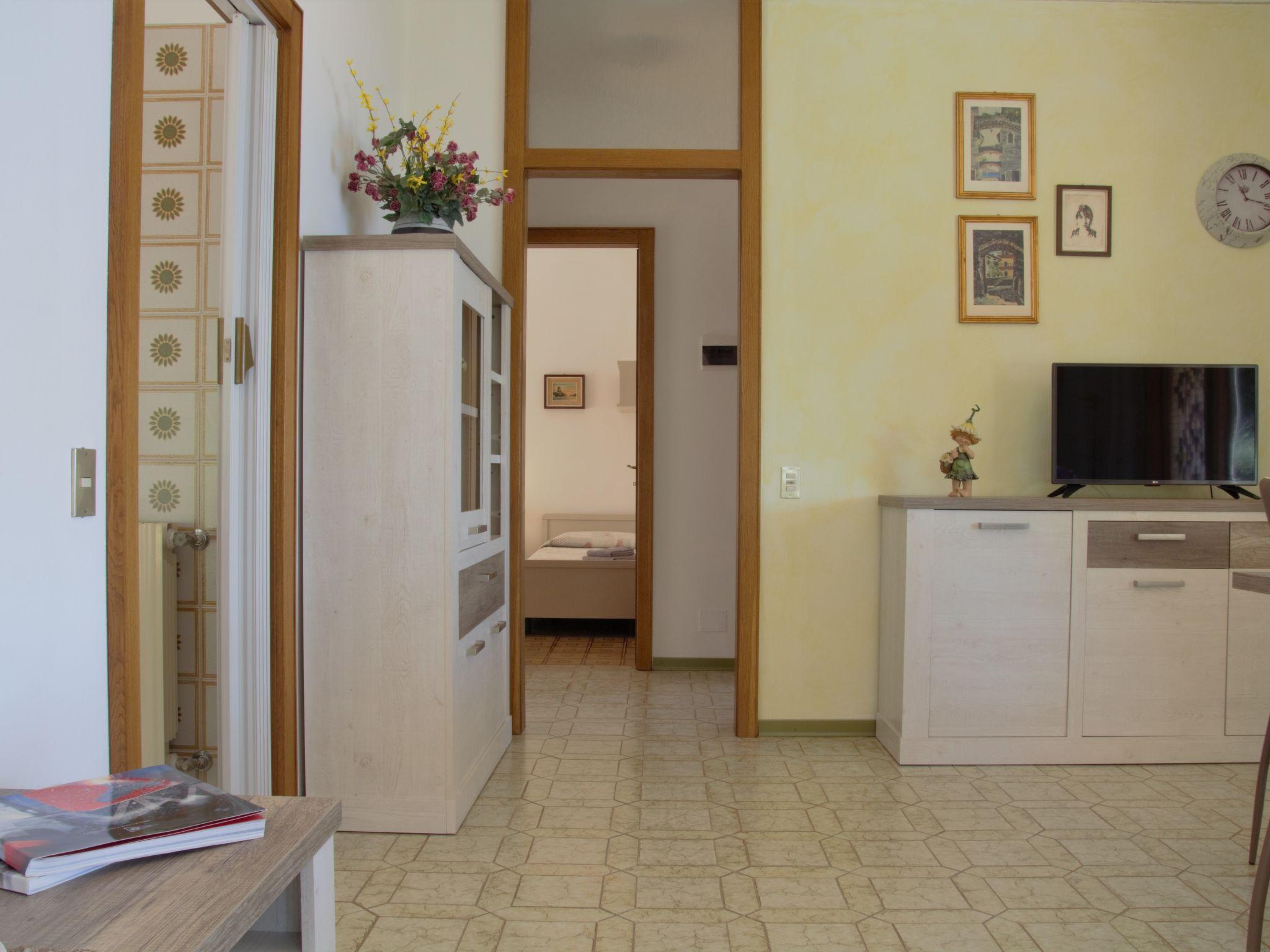 Foto 8 - Apartamento de 2 quartos em Malcesine com jardim