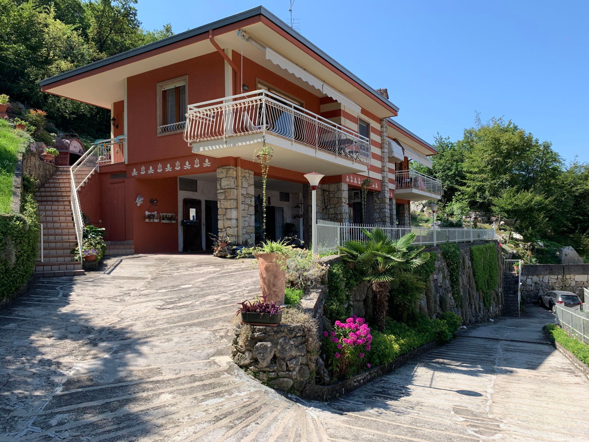 Photo 31 - Appartement de 2 chambres à Malcesine avec jardin