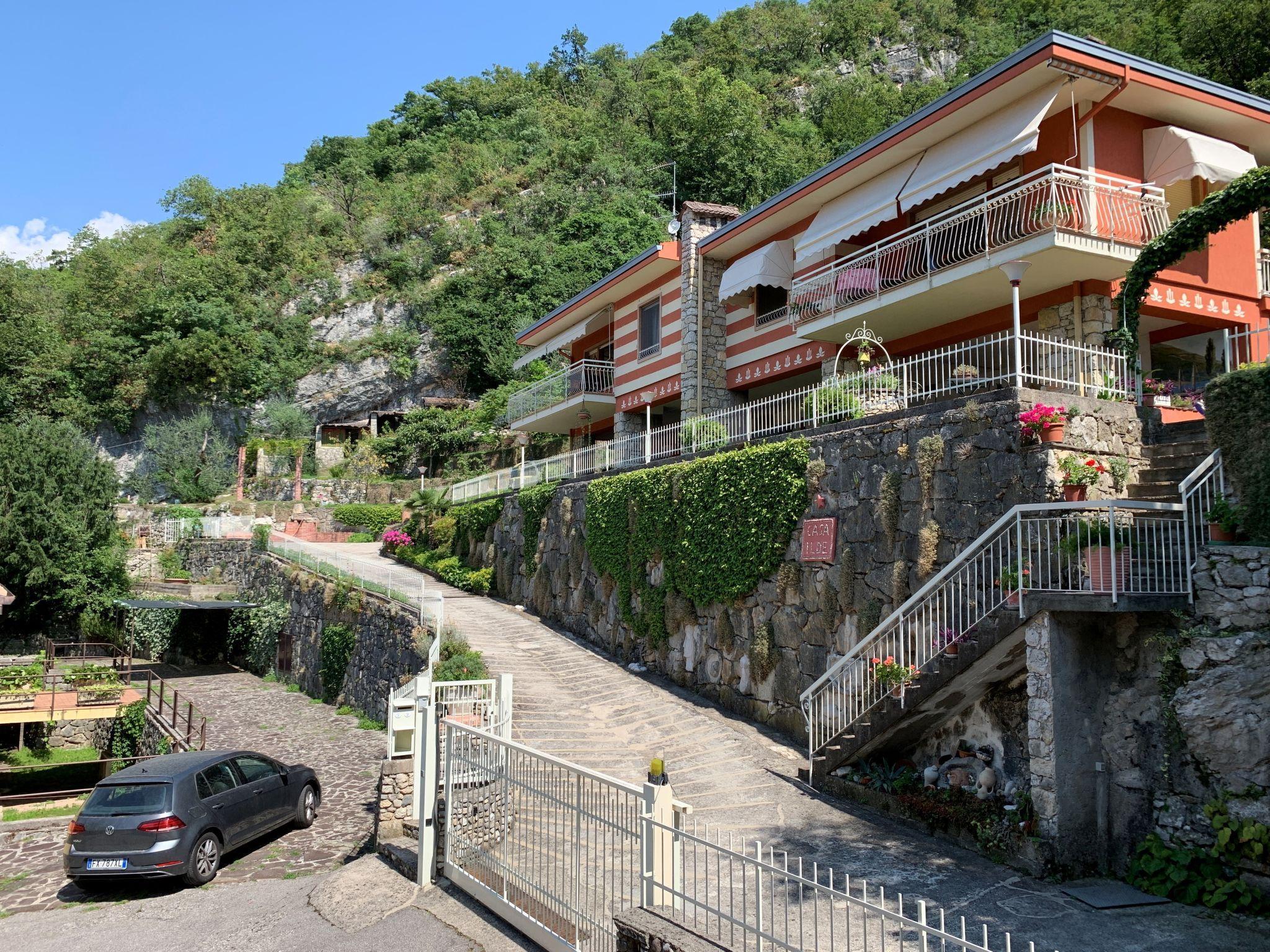 Photo 32 - Appartement de 2 chambres à Malcesine avec jardin et vues sur la montagne
