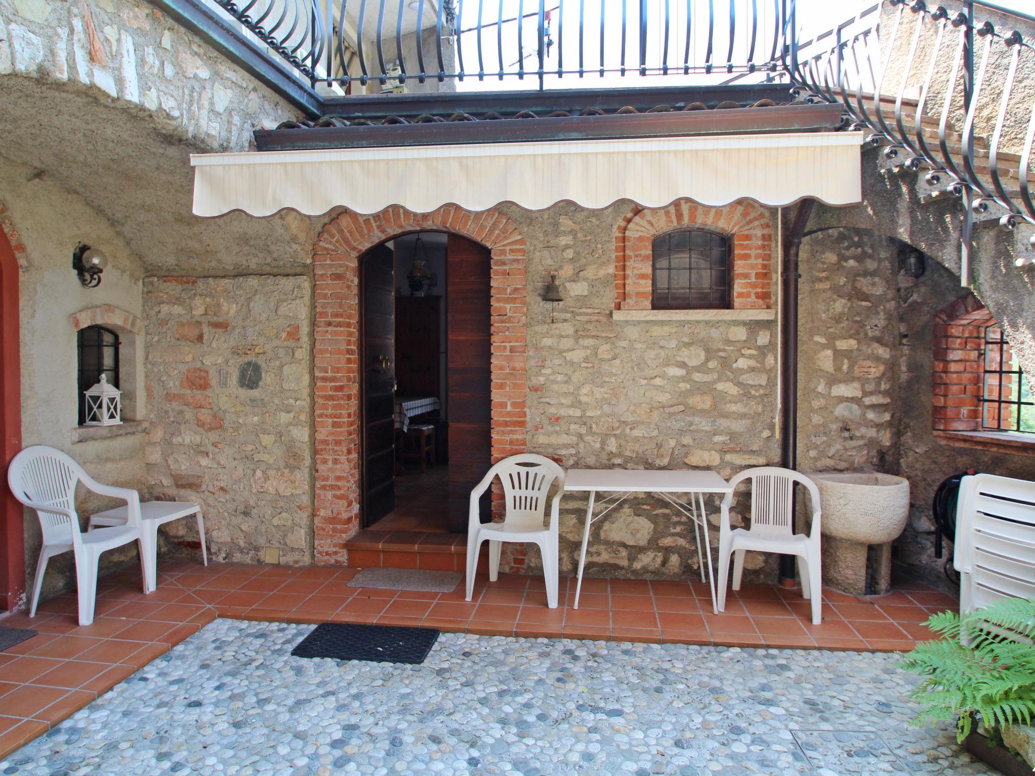 Photo 11 - 1 bedroom Apartment in Tignale with garden and mountain view