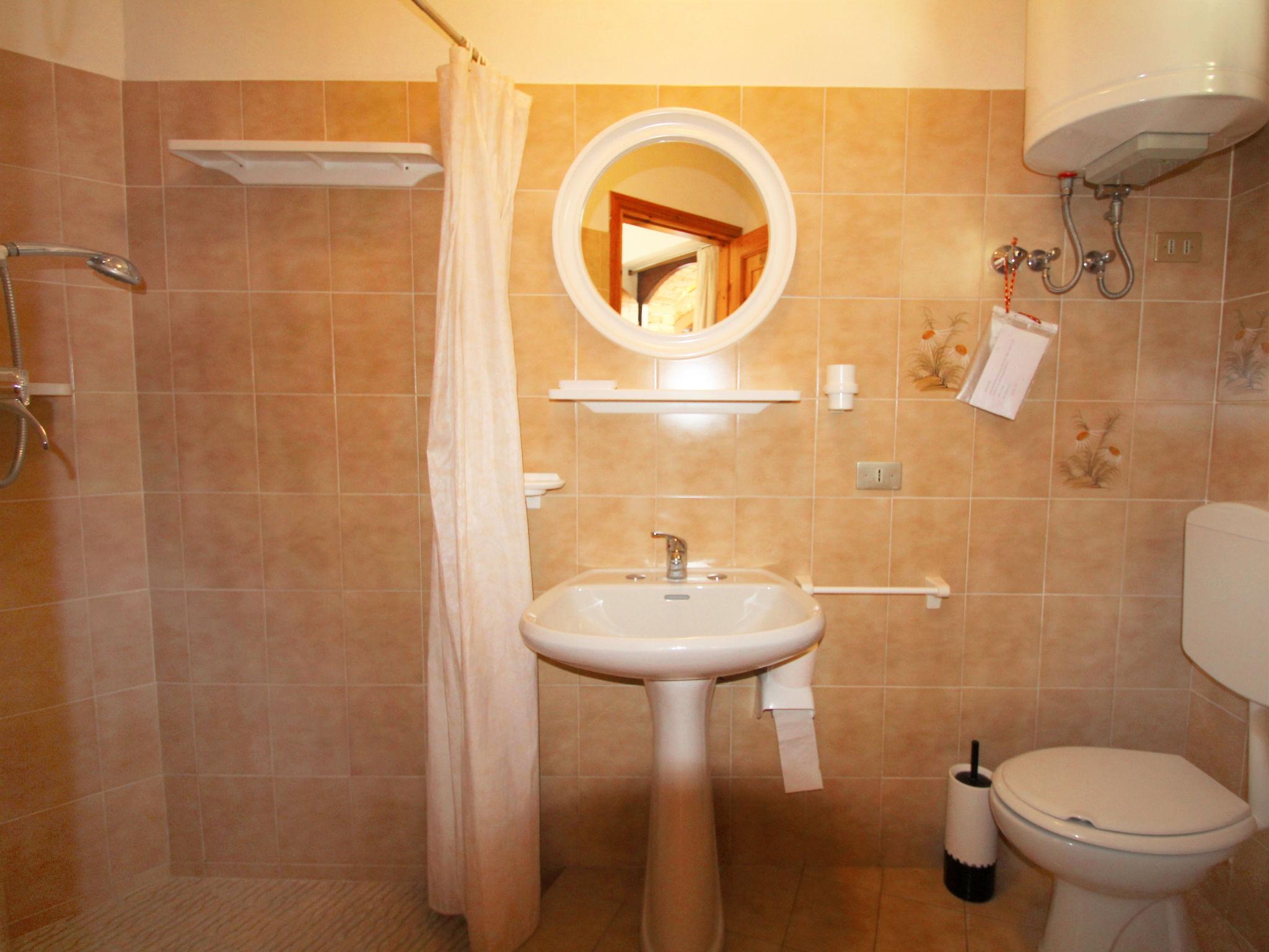 Photo 10 - 1 bedroom Apartment in Tignale with garden