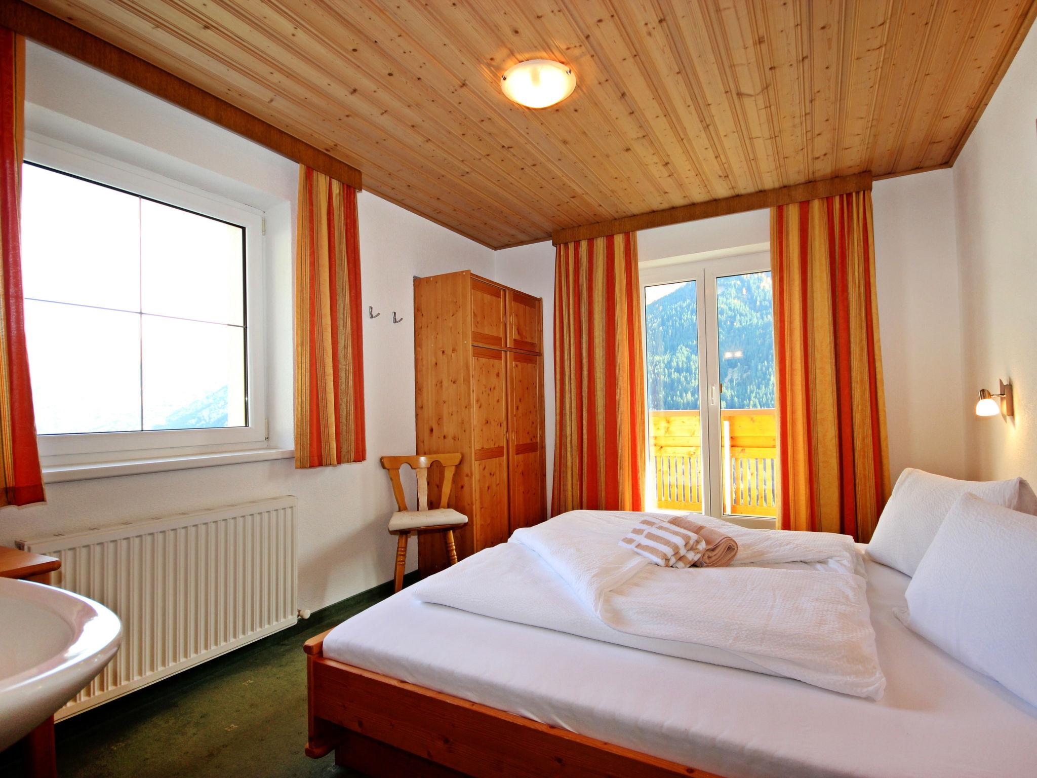 Foto 4 - Appartamento con 4 camere da letto a Kappl con vista sulle montagne