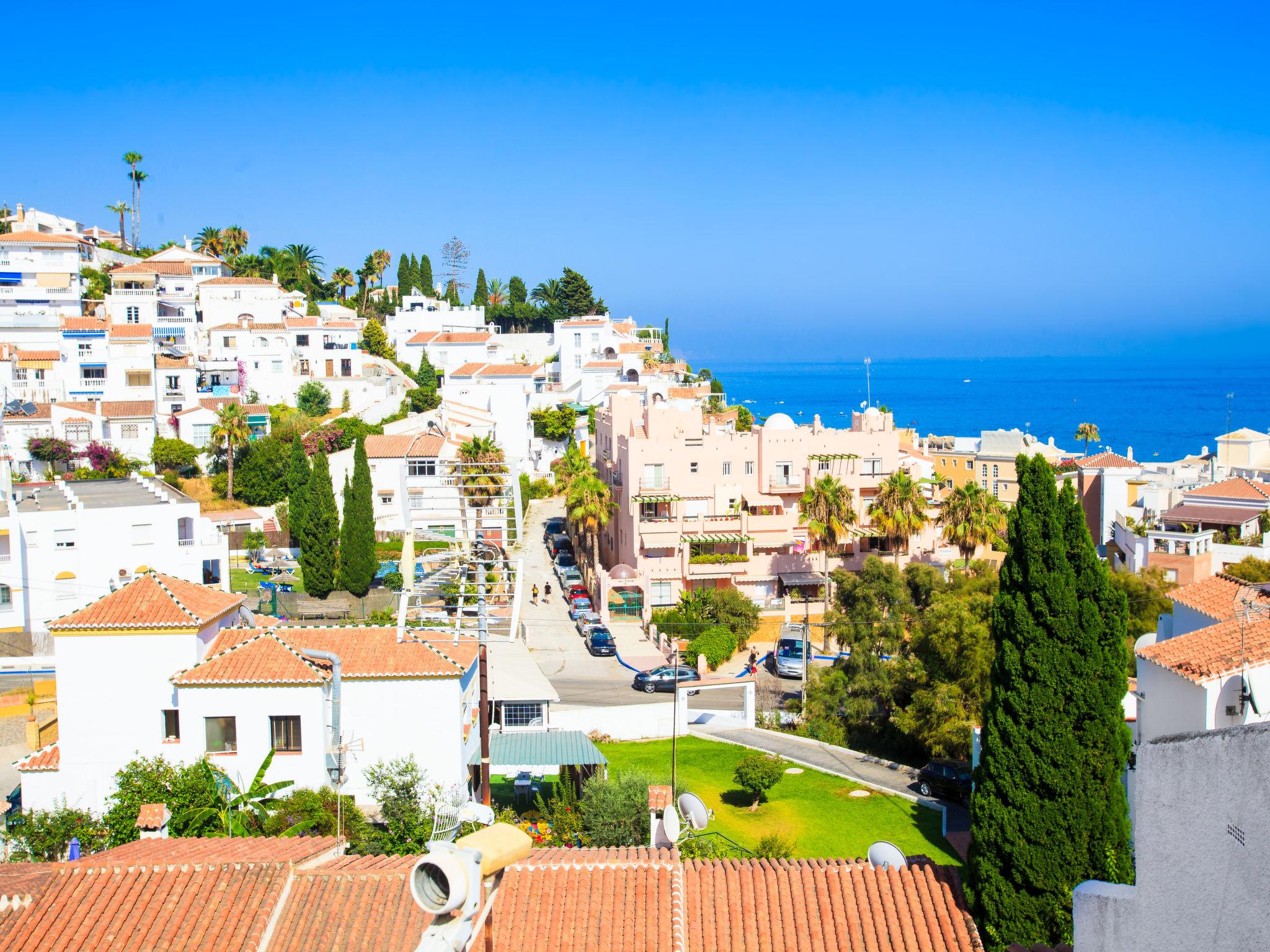 Photo 12 - Maison de 2 chambres à Nerja avec piscine et terrasse