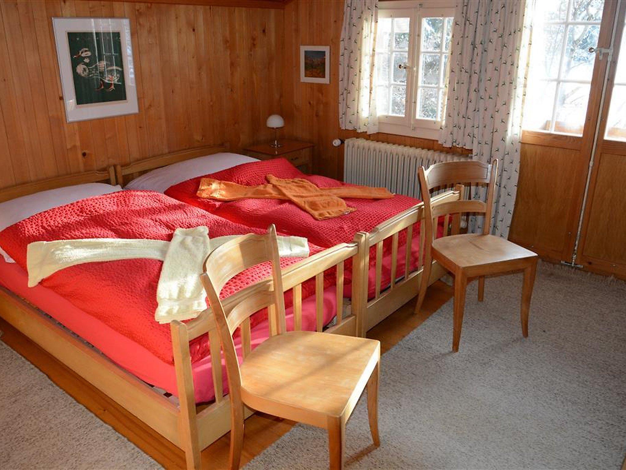 Photo 17 - 4 bedroom Apartment in Saanen