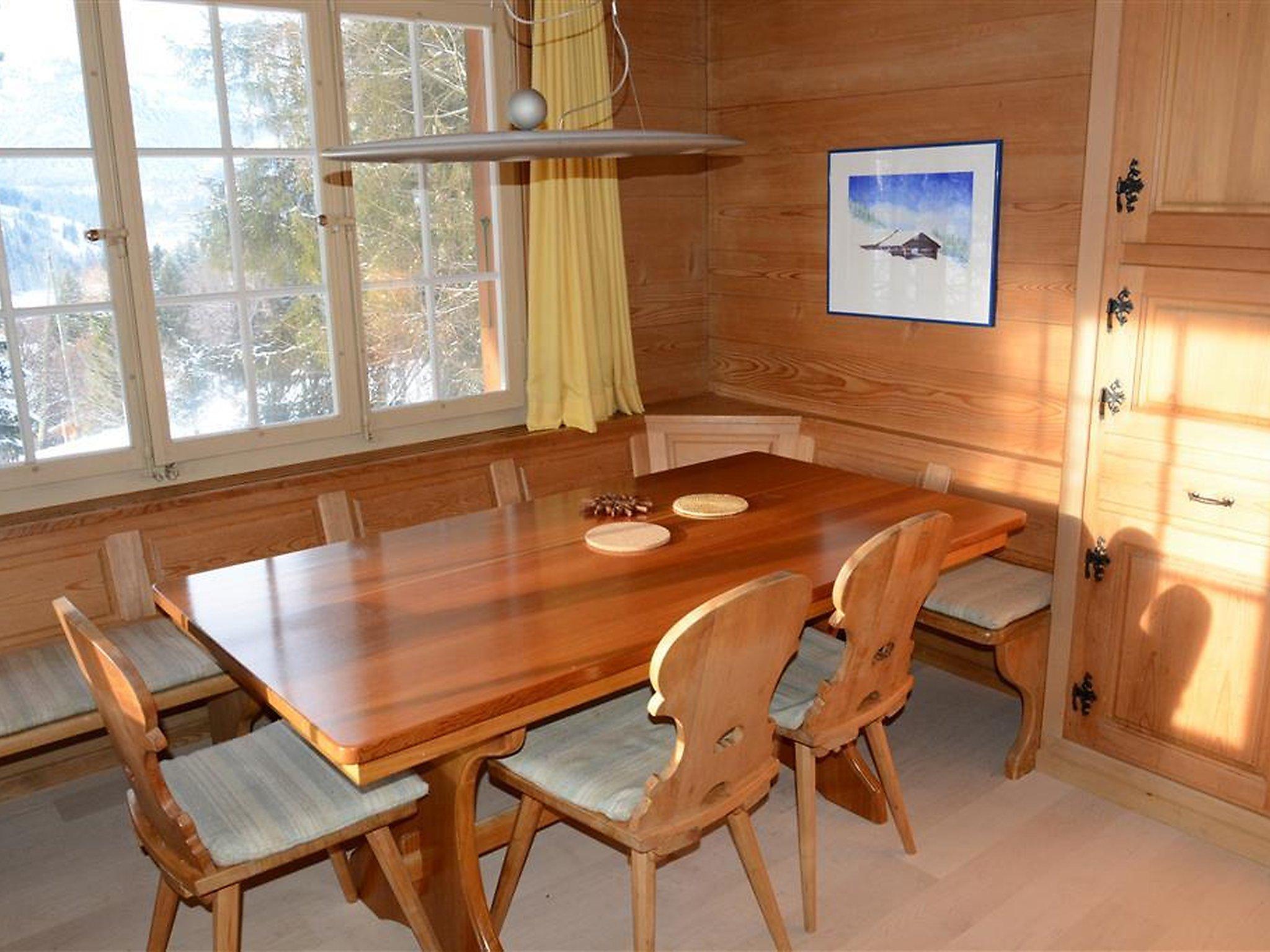 Photo 14 - 4 bedroom Apartment in Saanen