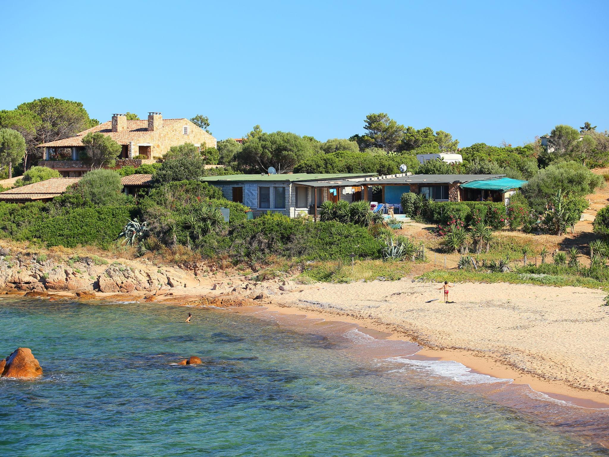Foto 1 - Casa de 3 habitaciones en Olbia con jardín y vistas al mar