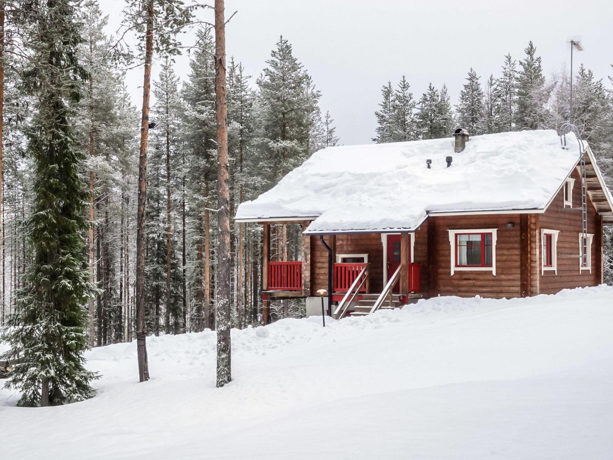 Foto 1 - Casa de 3 habitaciones en Sodankylä con sauna y vistas a la montaña