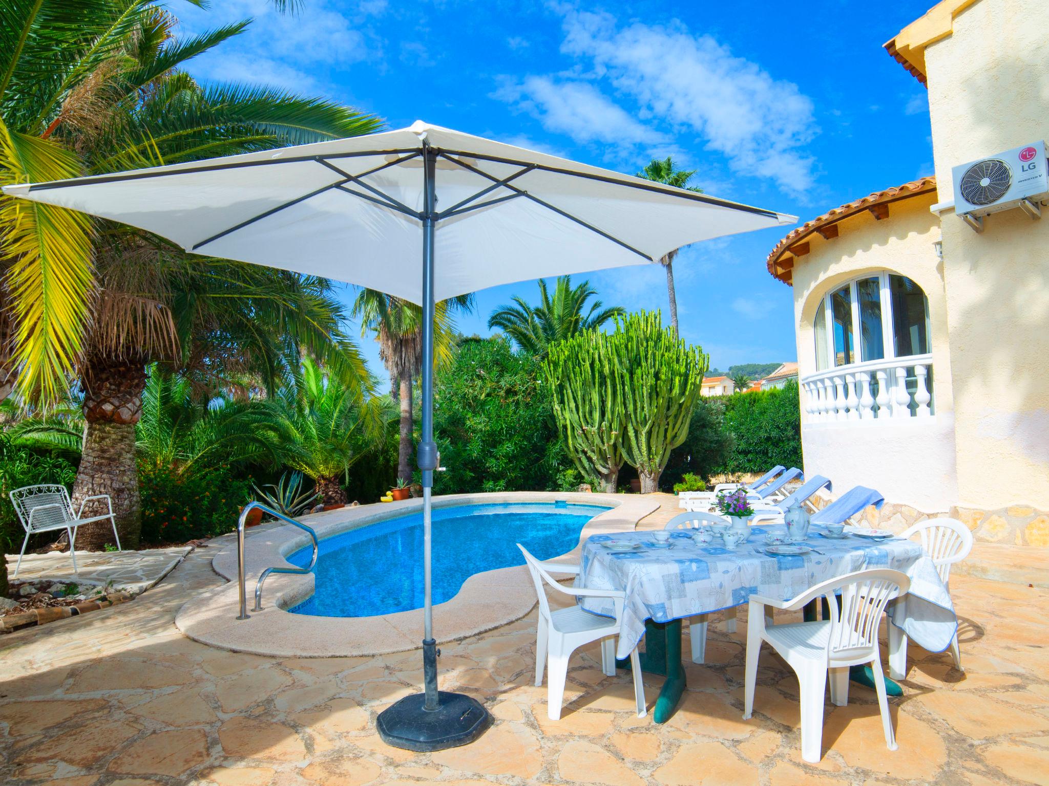 Photo 2 - Maison de 2 chambres à Calp avec piscine privée et vues à la mer