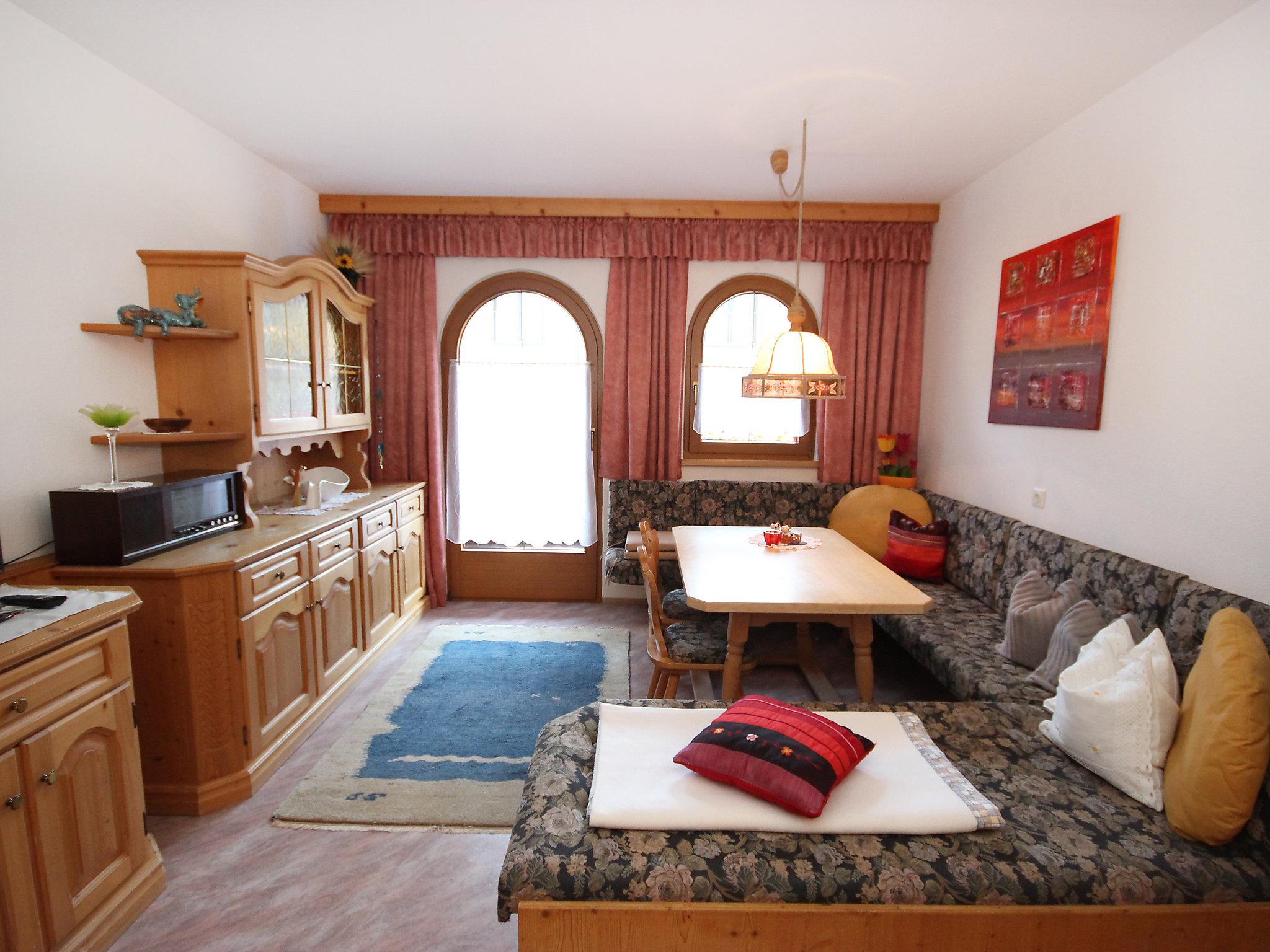 Foto 2 - Apartment mit 1 Schlafzimmer in Schwendau mit blick auf die berge