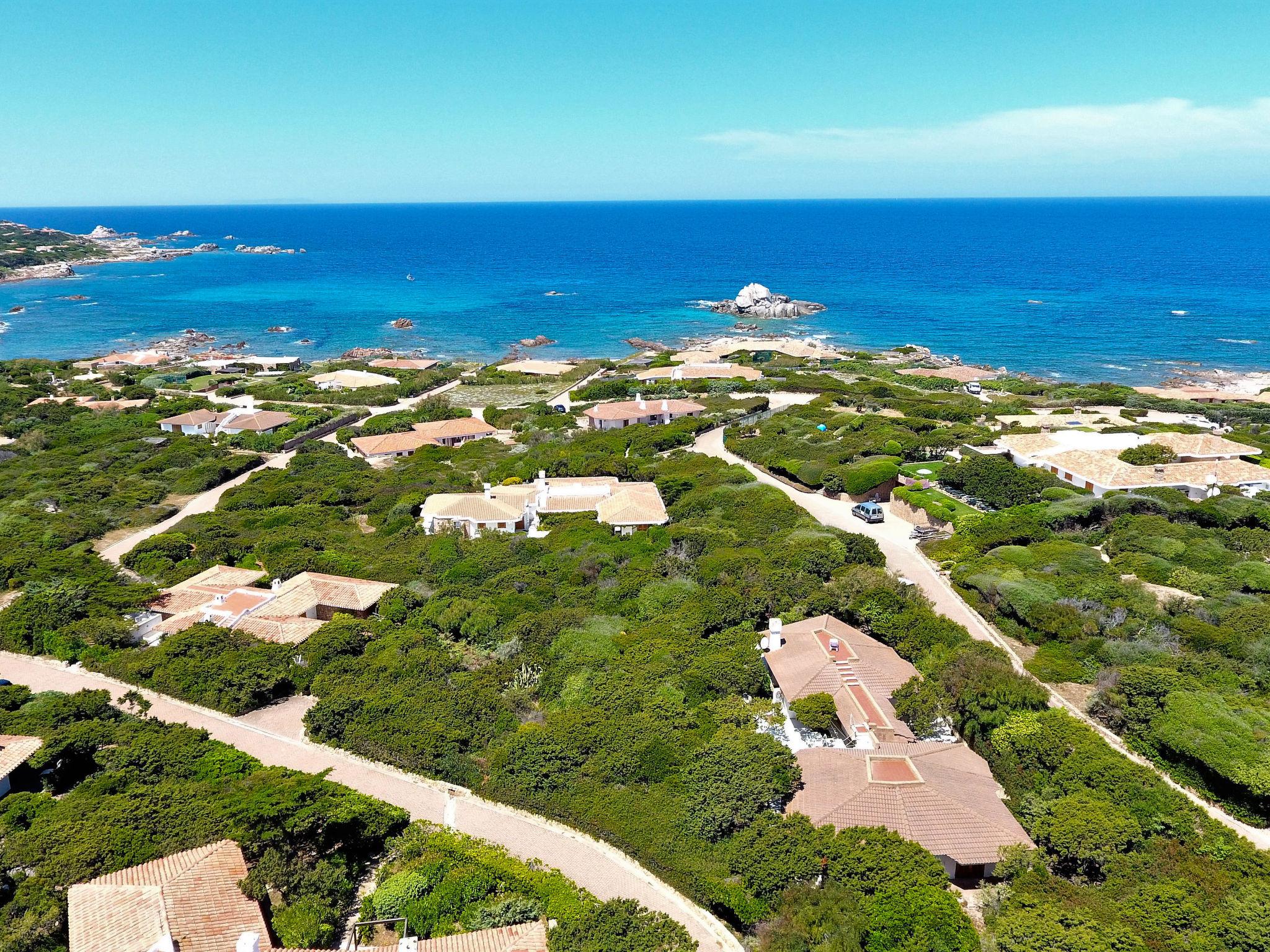 Photo 24 - Maison de 4 chambres à Aglientu avec jardin et vues à la mer