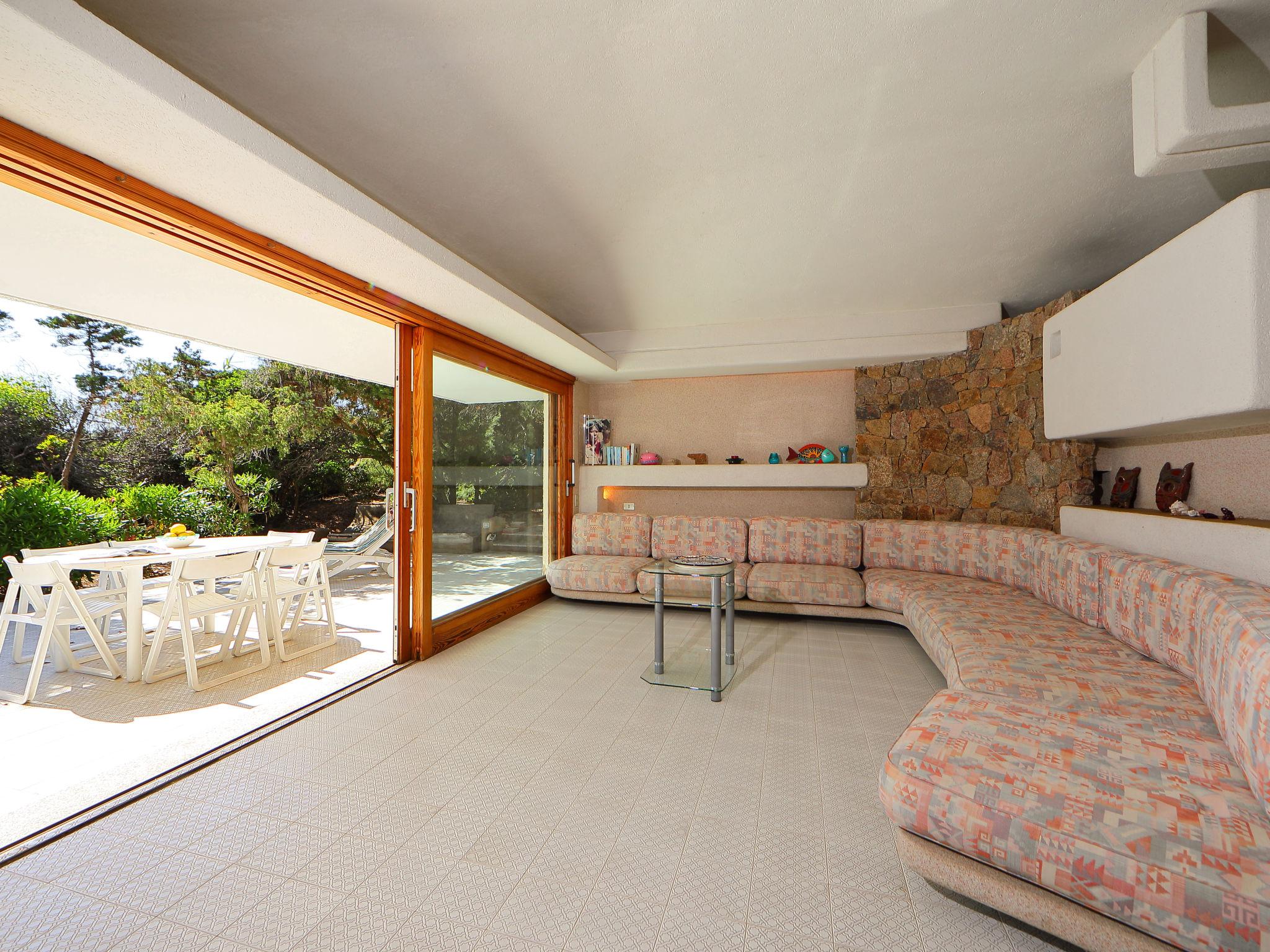 Photo 5 - 4 bedroom House in Aglientu with garden