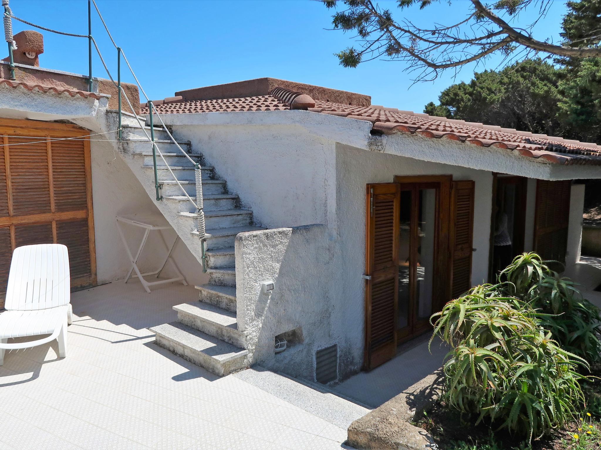 Photo 20 - Maison de 4 chambres à Aglientu avec jardin et vues à la mer