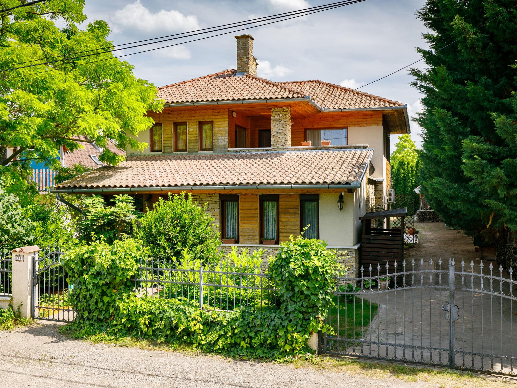 Foto 24 - Casa con 4 camere da letto a Balatonőszöd con giardino e vista sulle montagne