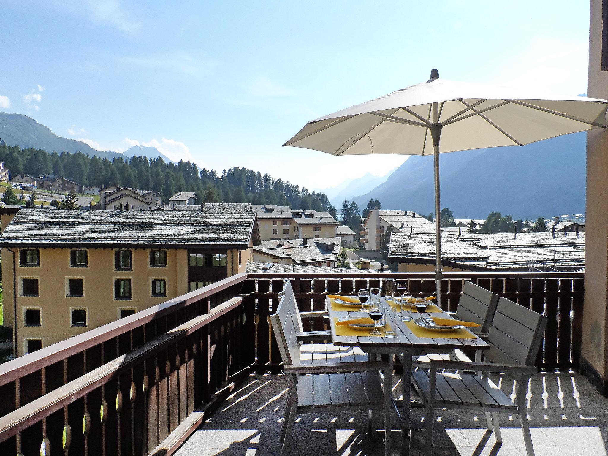 Foto 1 - Apartment mit 1 Schlafzimmer in Silvaplana mit blick auf die berge