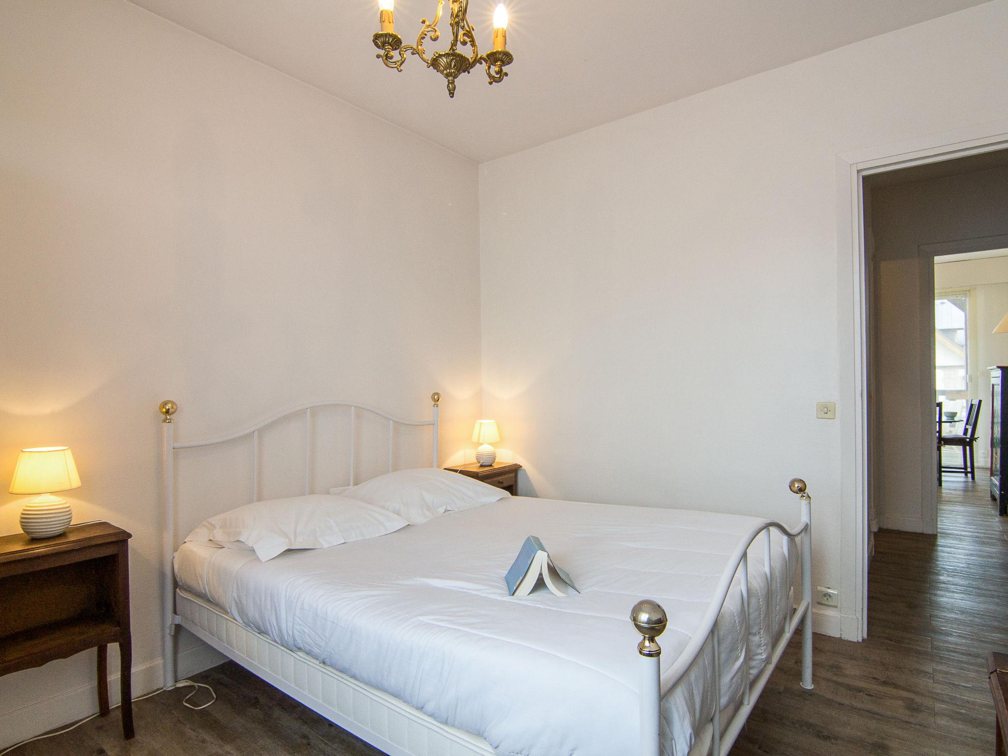 Foto 10 - Apartment mit 1 Schlafzimmer in Deauville mit blick aufs meer