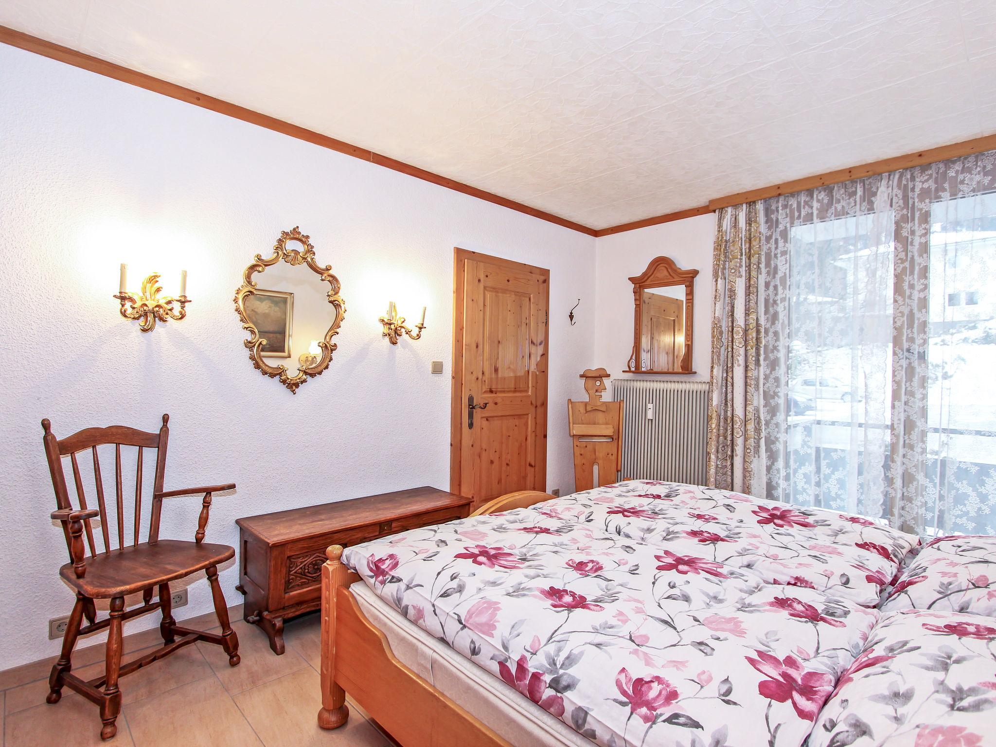 Foto 9 - Appartamento con 2 camere da letto a Seefeld in Tirol con piscina e vista sulle montagne