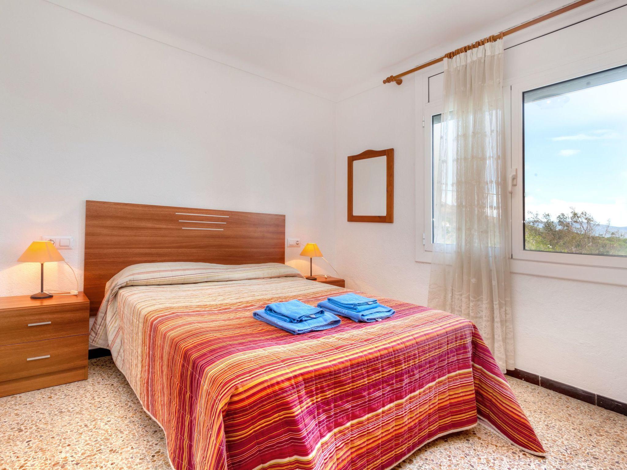 Foto 4 - Appartamento con 3 camere da letto a El Port de la Selva con terrazza e vista mare