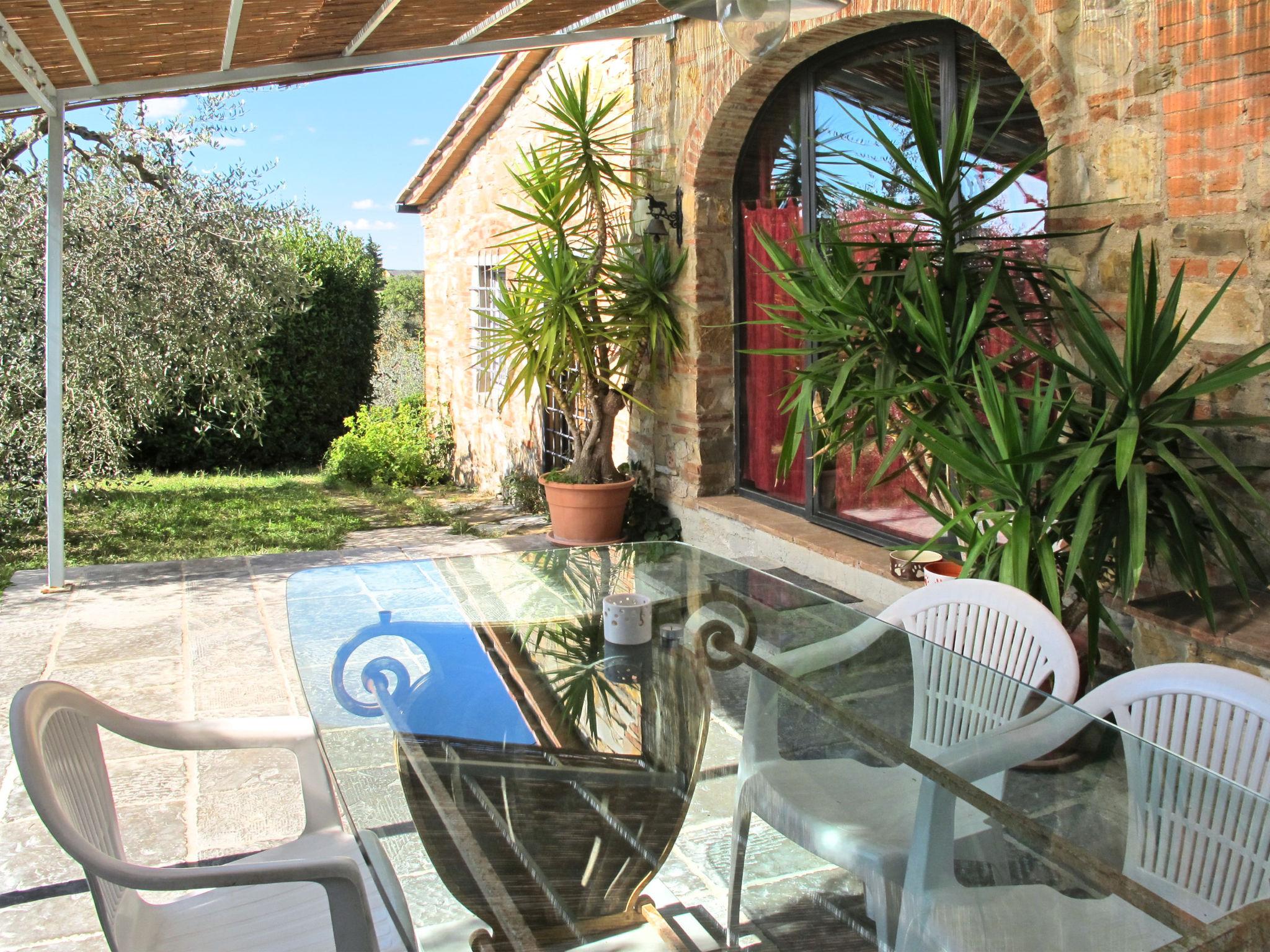 Foto 3 - Casa de 2 quartos em Barberino Tavarnelle com piscina e jardim