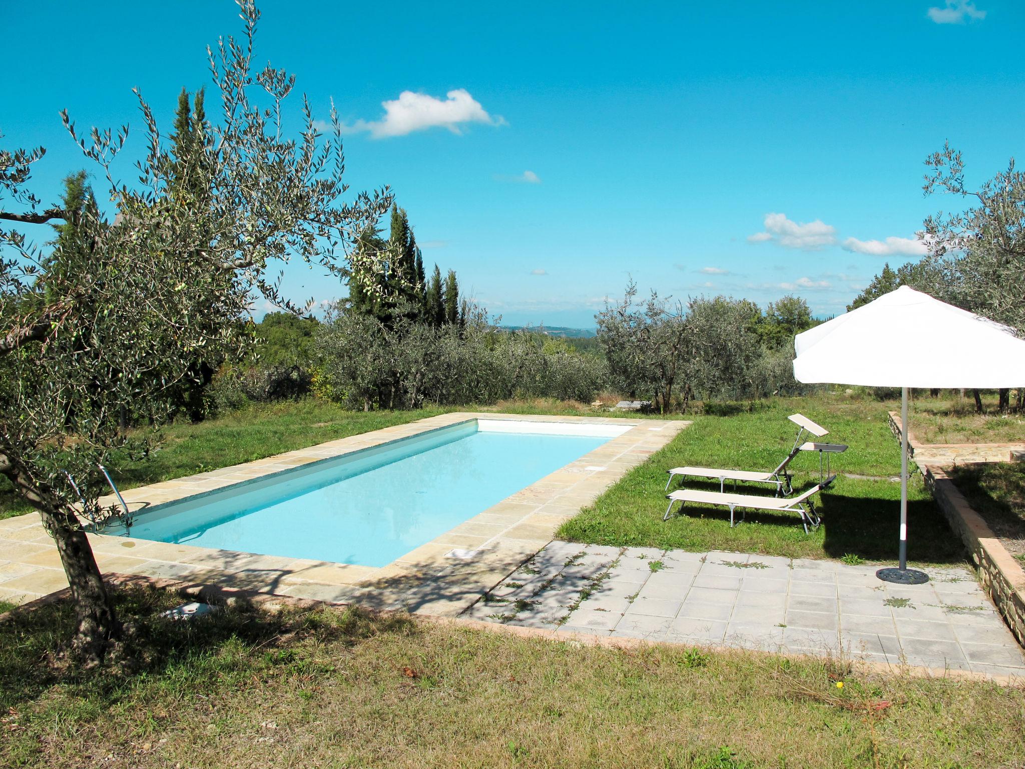 Foto 2 - Casa de 2 habitaciones en Barberino Tavarnelle con piscina y jardín