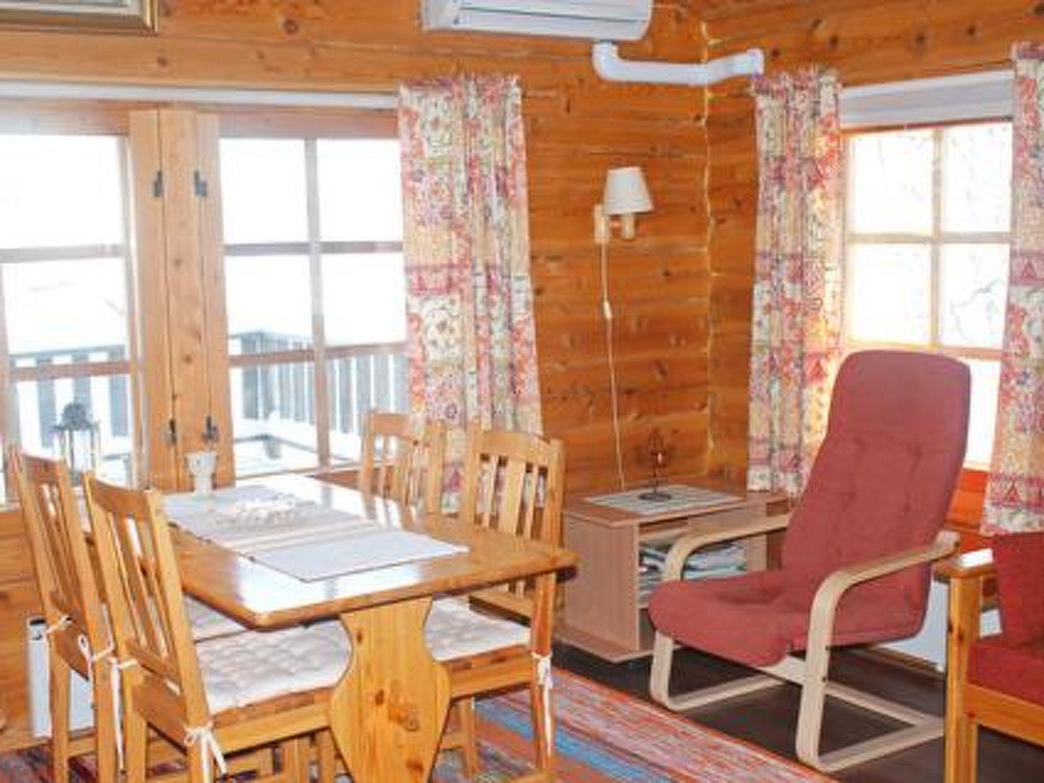 Foto 4 - Casa de 1 habitación en Kittilä con sauna y vistas a la montaña