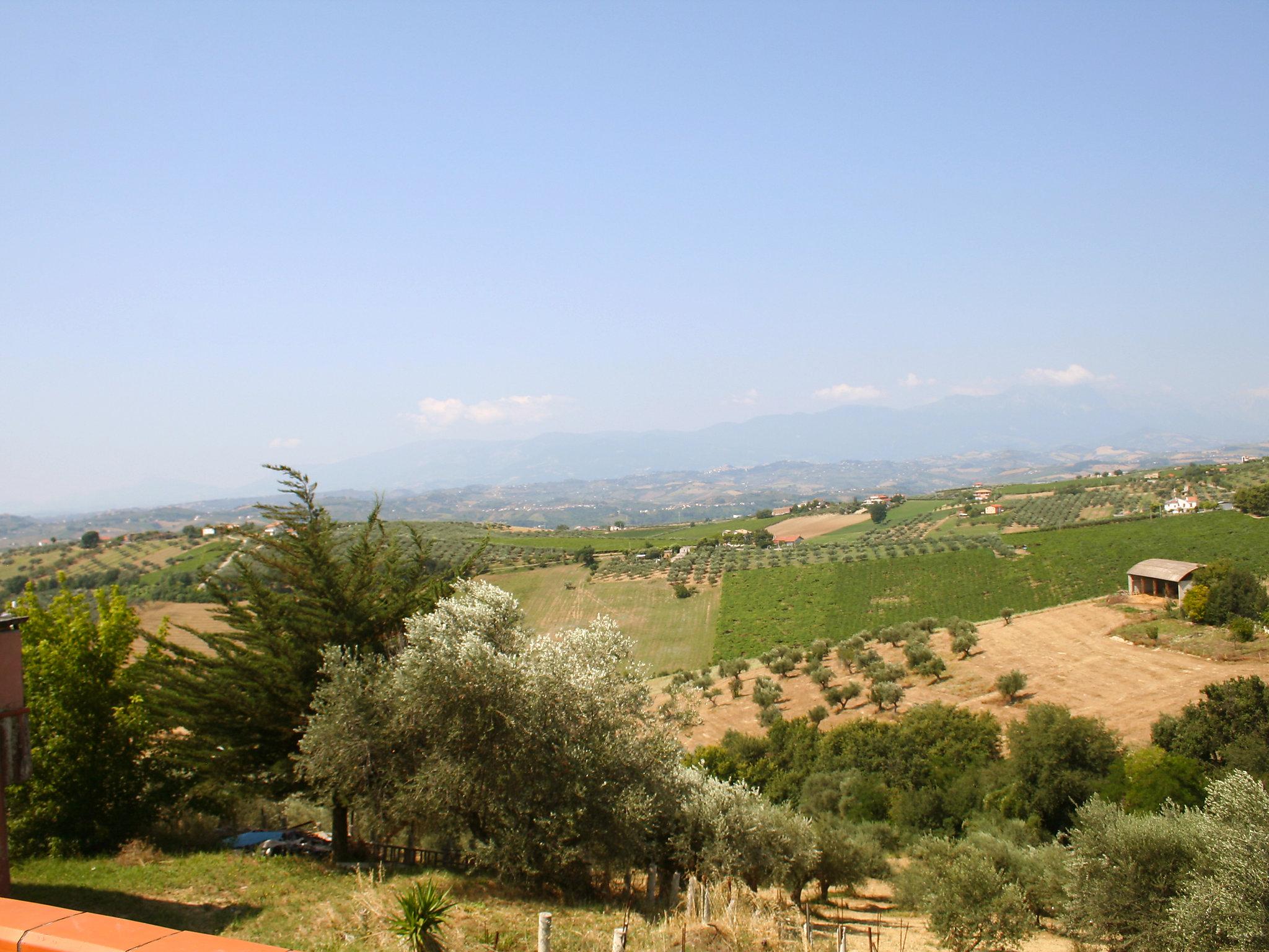 Foto 5 - Haus mit 3 Schlafzimmern in Città Sant'Angelo mit schwimmbad und blick aufs meer