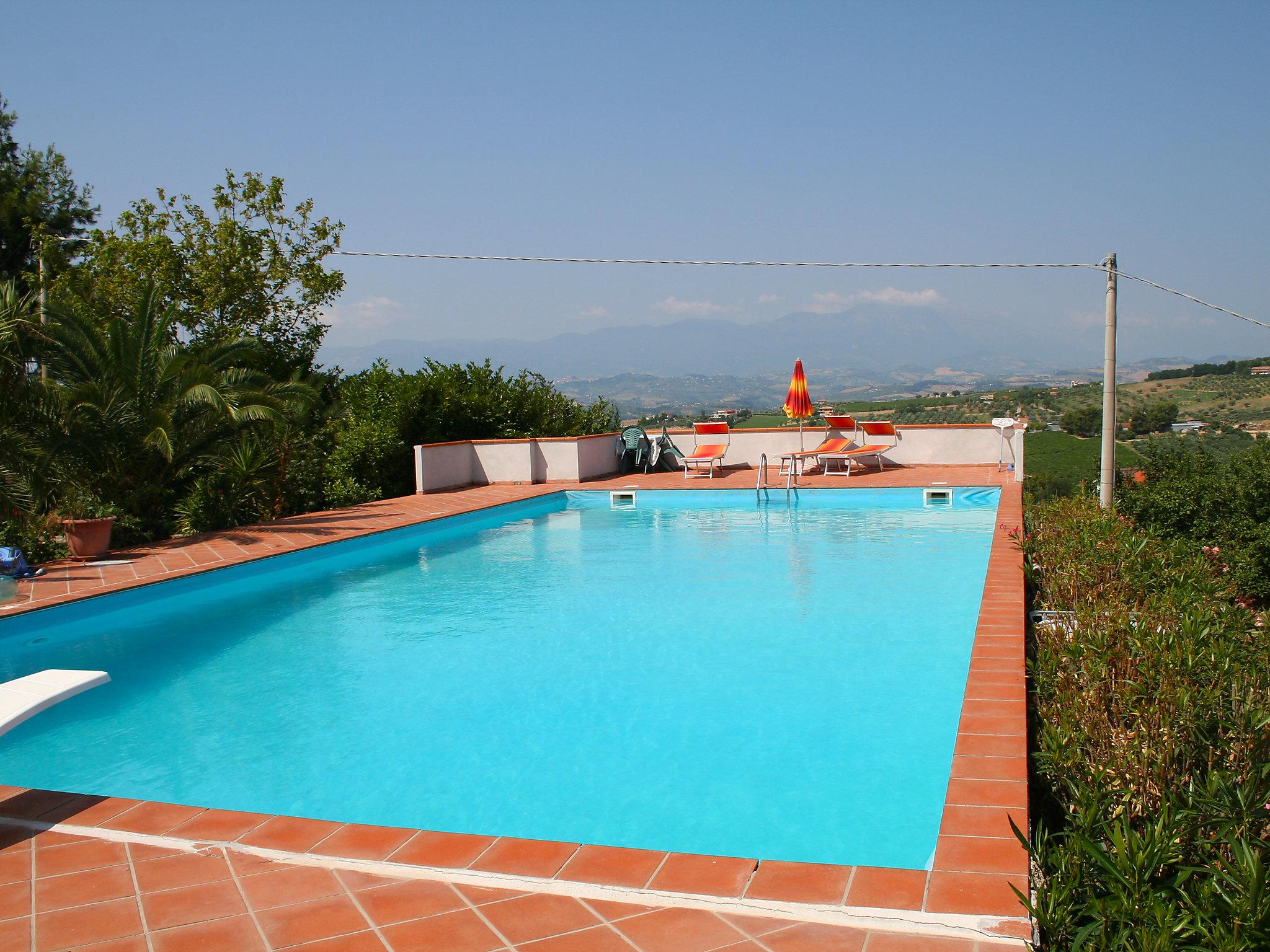 Foto 14 - Casa de 3 habitaciones en Città Sant'Angelo con piscina y vistas al mar