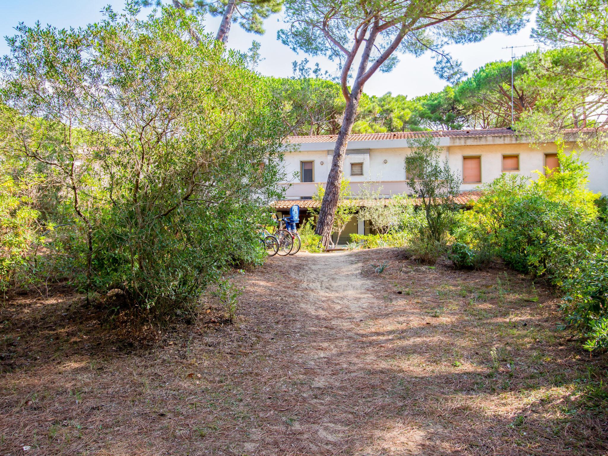 Foto 16 - Casa de 2 habitaciones en Grosseto con jardín y vistas al mar