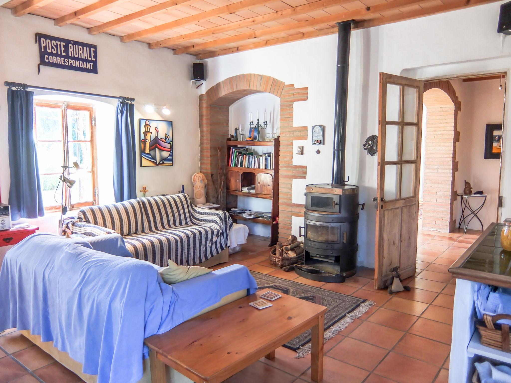 Photo 2 - Maison de 4 chambres à Laroque-des-Albères avec piscine privée et vues à la mer