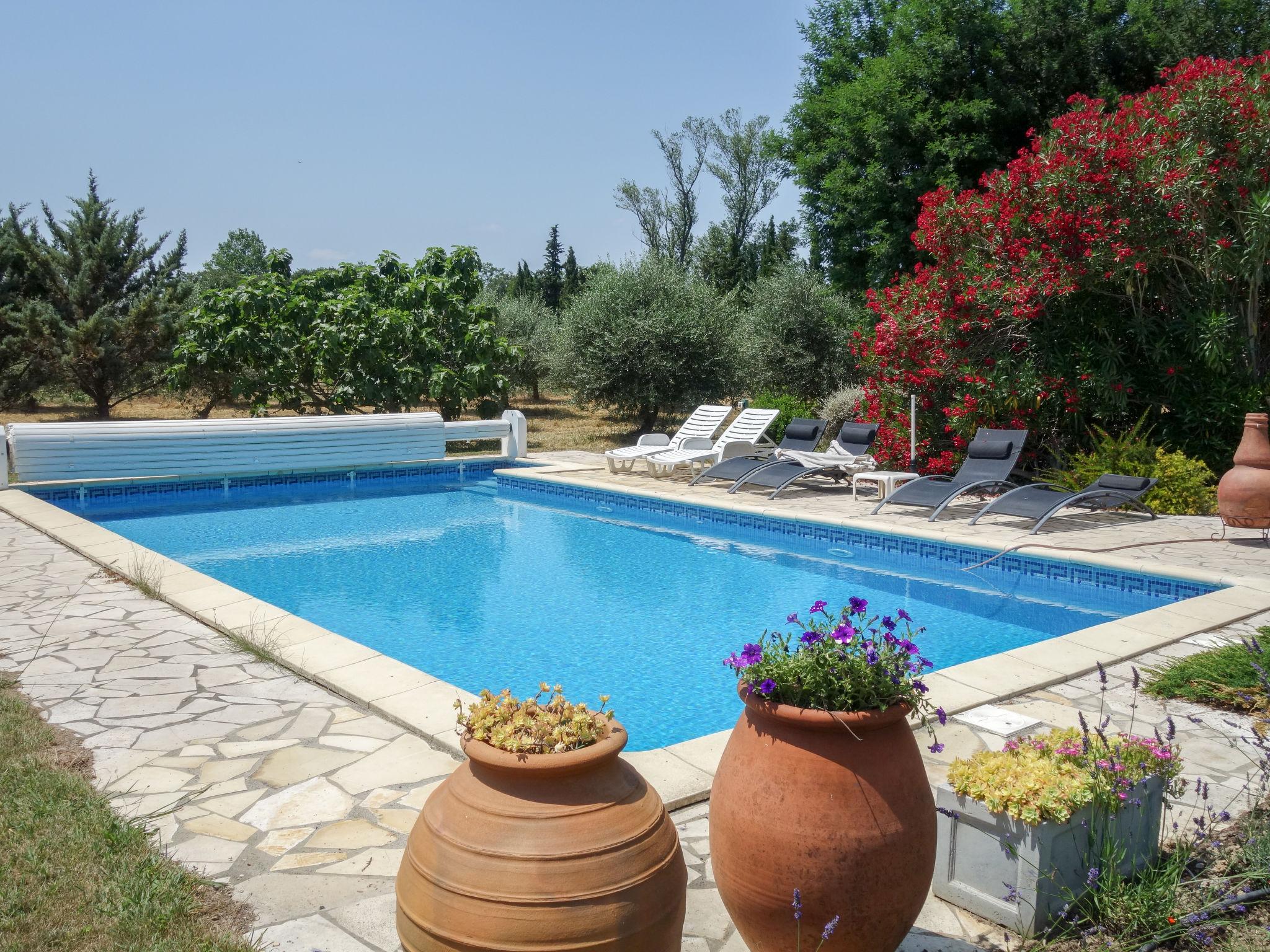 Photo 19 - 4 bedroom House in Laroque-des-Albères with private pool and garden