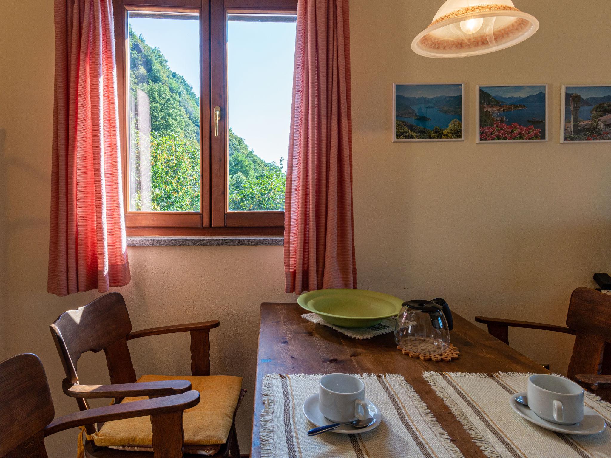 Photo 6 - 1 bedroom Apartment in Gravedona ed Uniti with swimming pool and mountain view