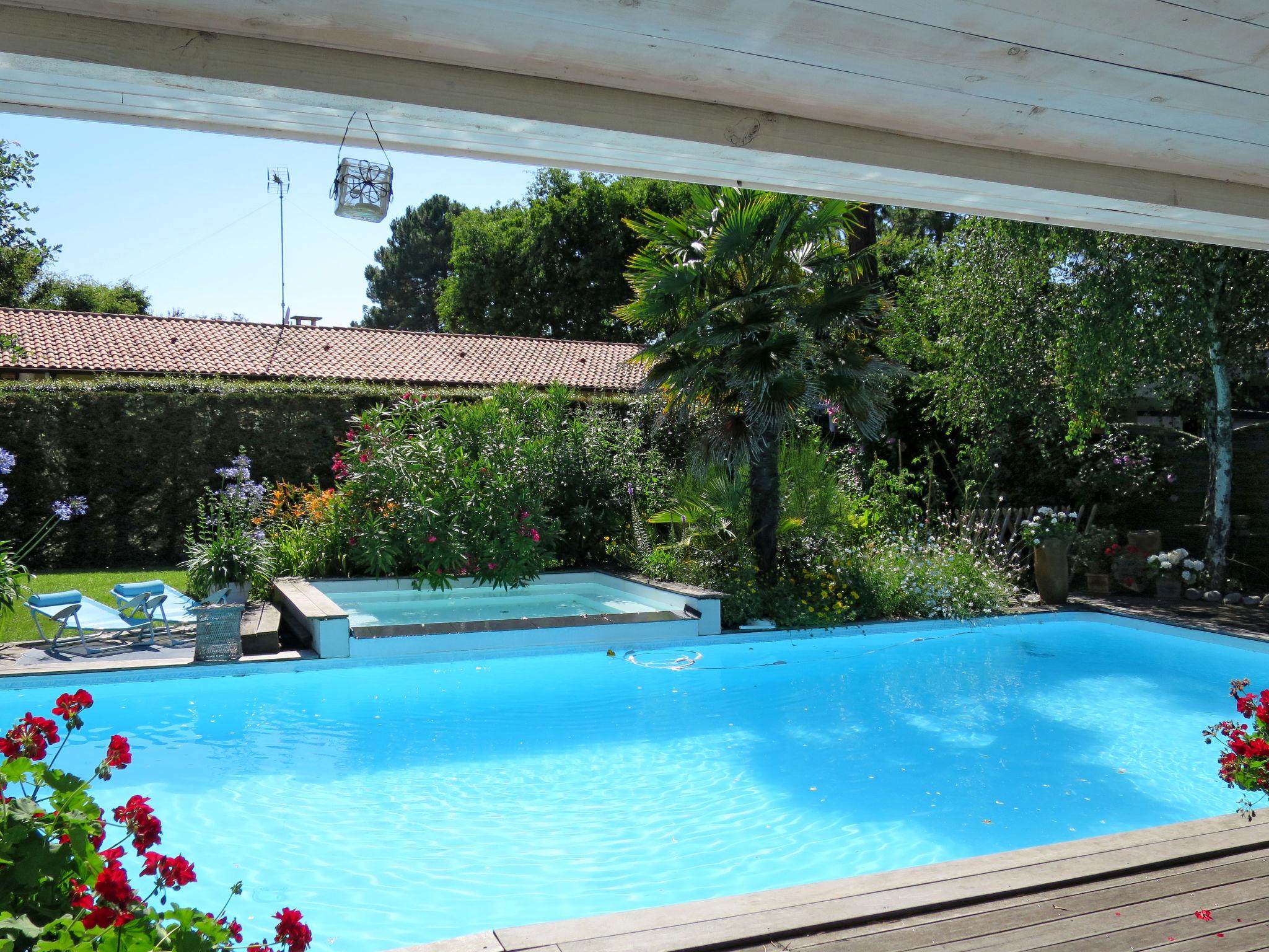 Photo 21 - 3 bedroom House in Andernos-les-Bains with private pool and sea view
