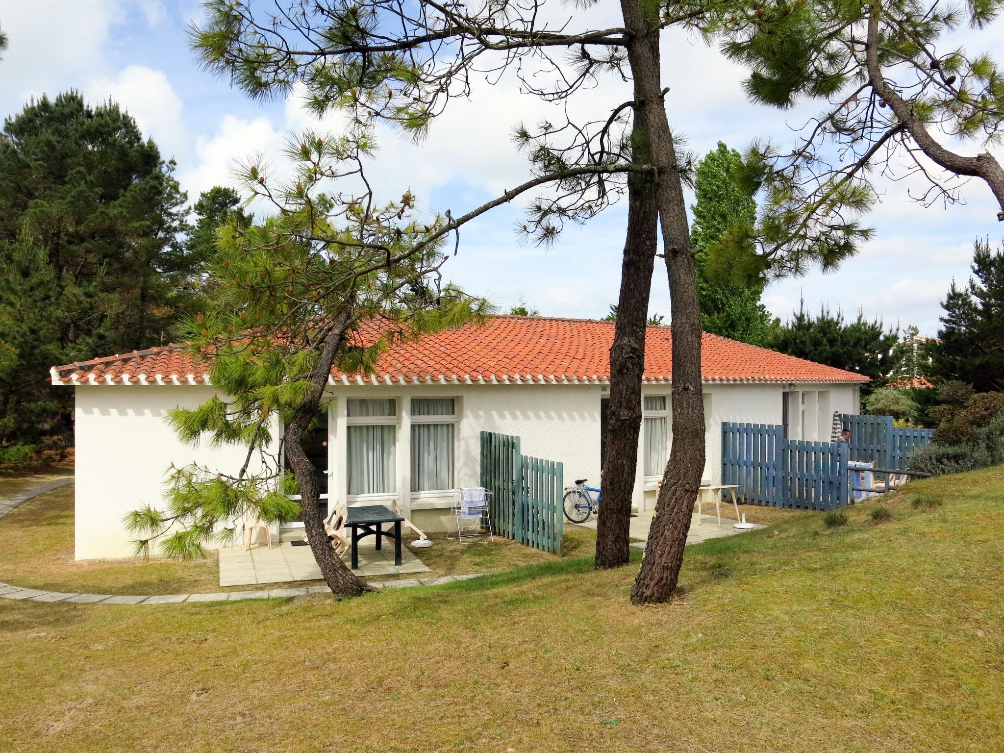 Foto 19 - Casa con 2 camere da letto a Saint-Hilaire-de-Riez con piscina e giardino