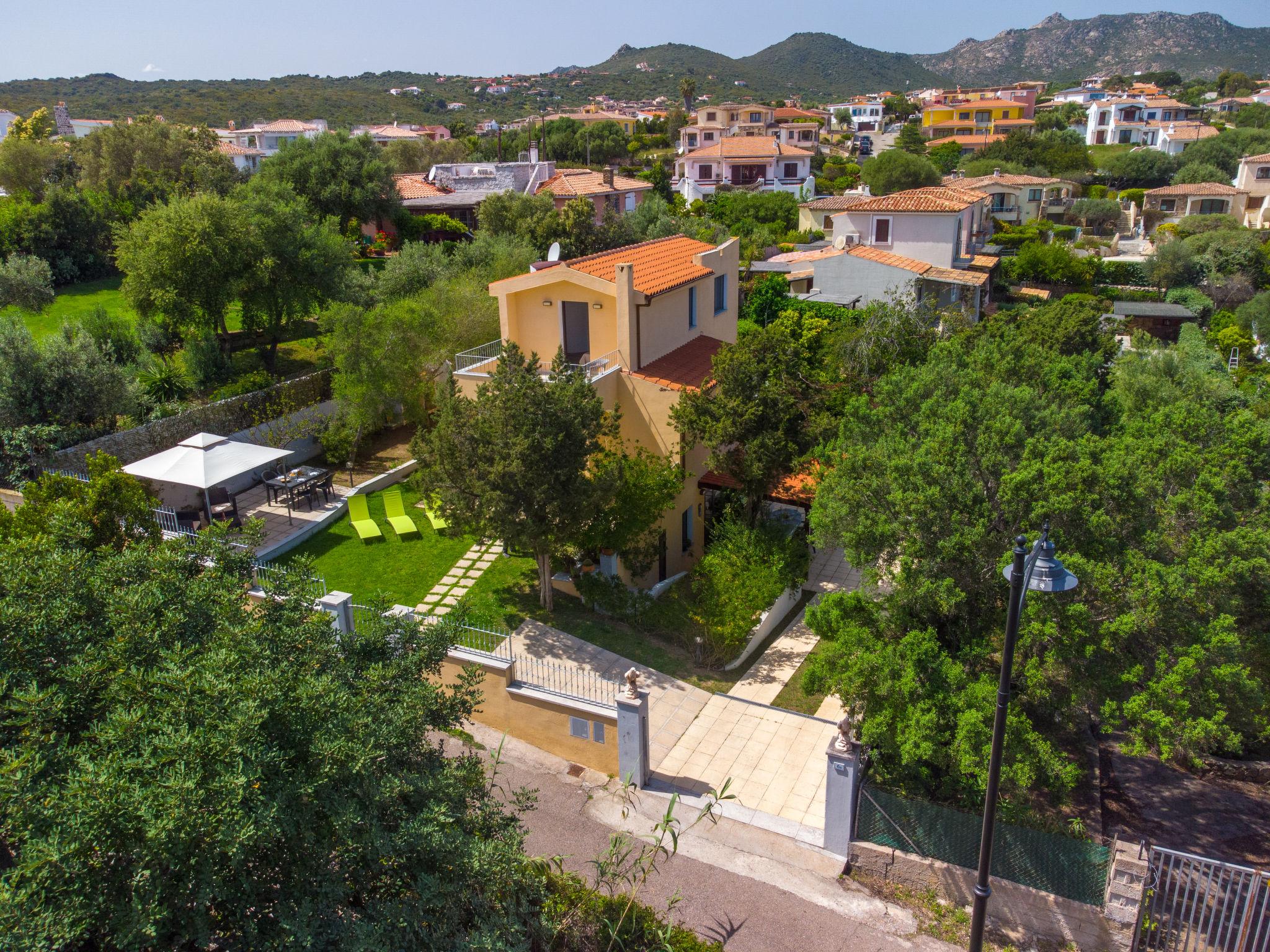 Photo 3 - Maison de 3 chambres à Olbia avec jardin et terrasse